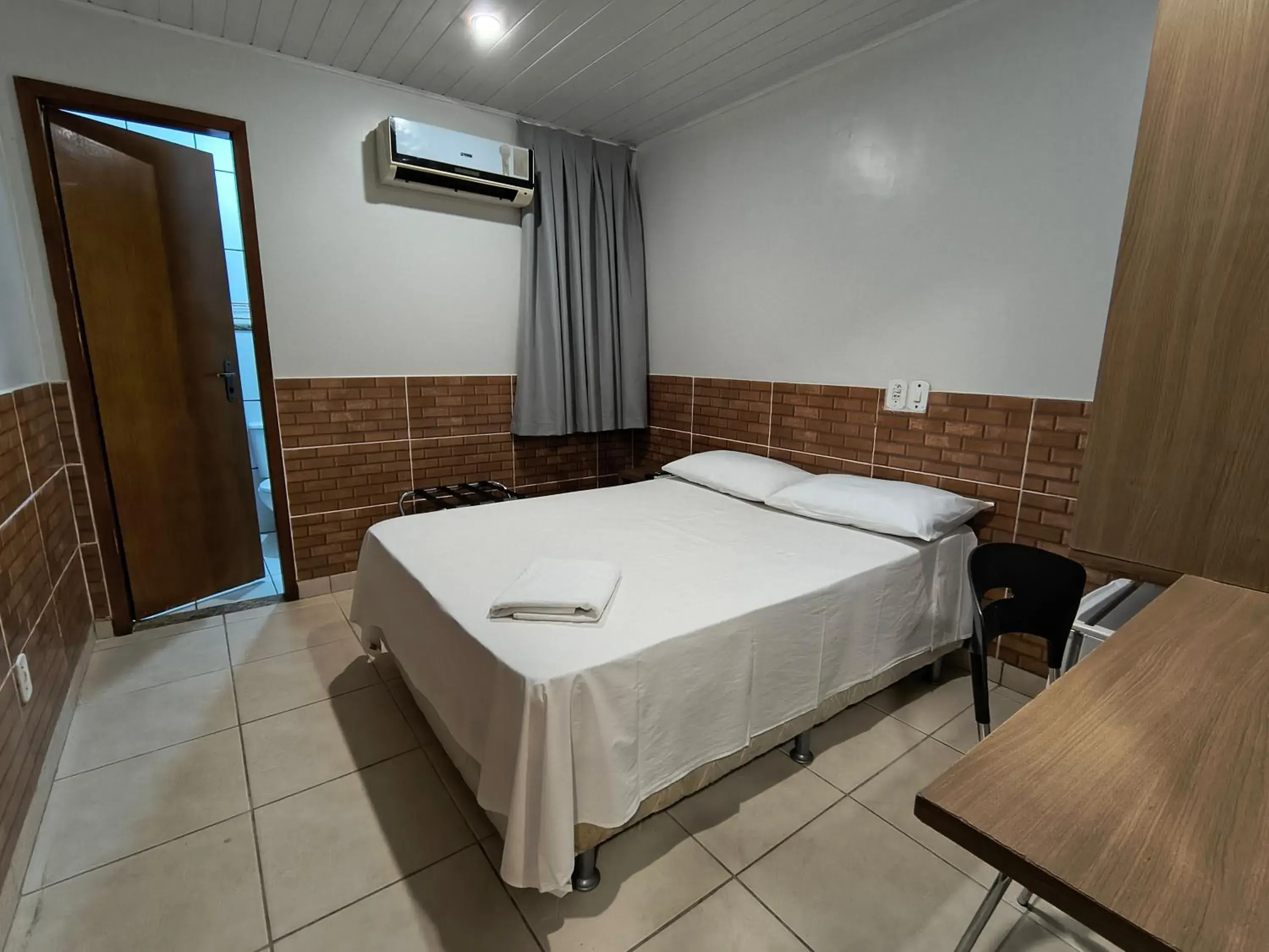 Standard Double Room - single occupancy in Hotel do Porto Standard Double Room - single occupancy in Hotel do Porto