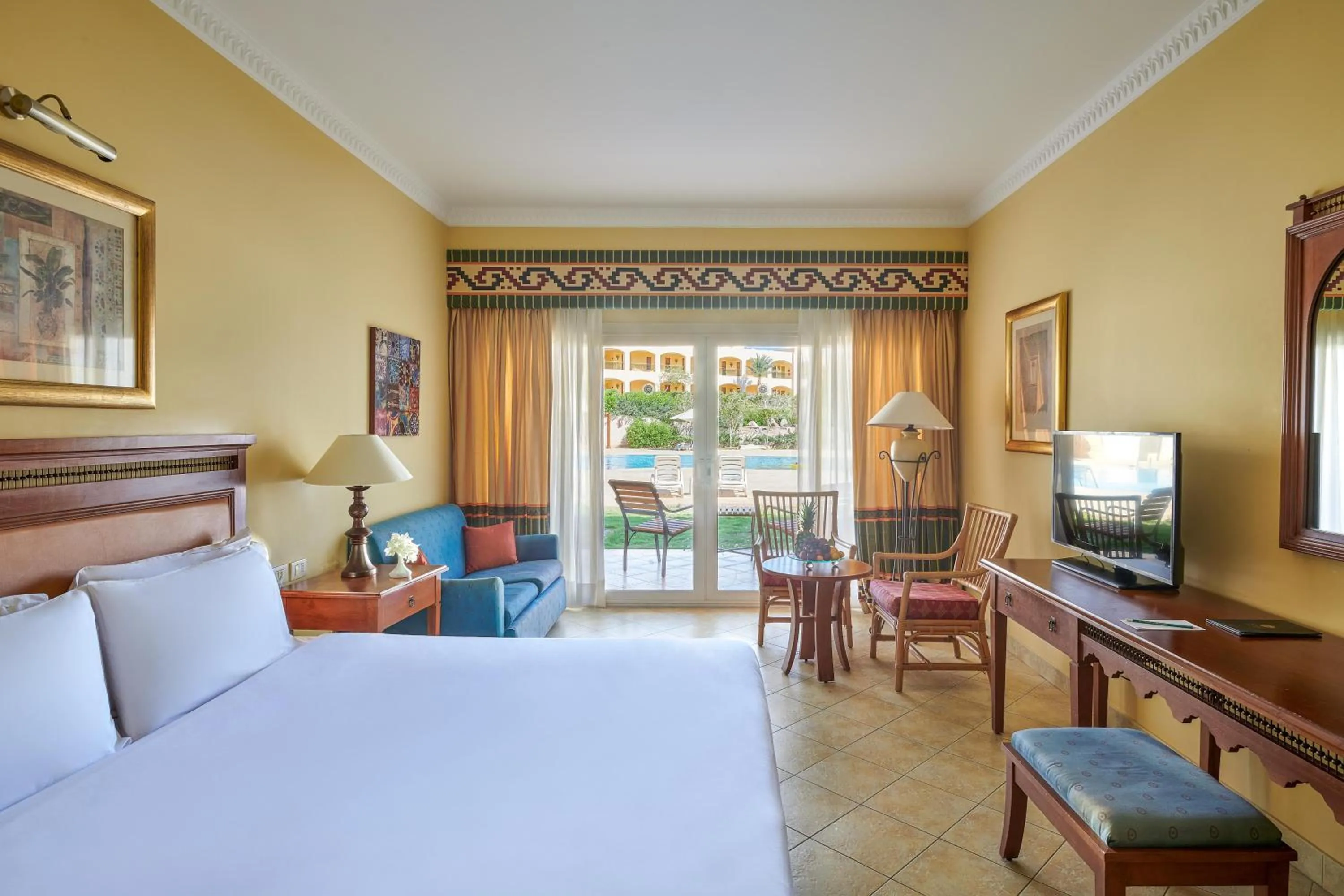 Bed in Mosaique Beach Resort Taba Heights