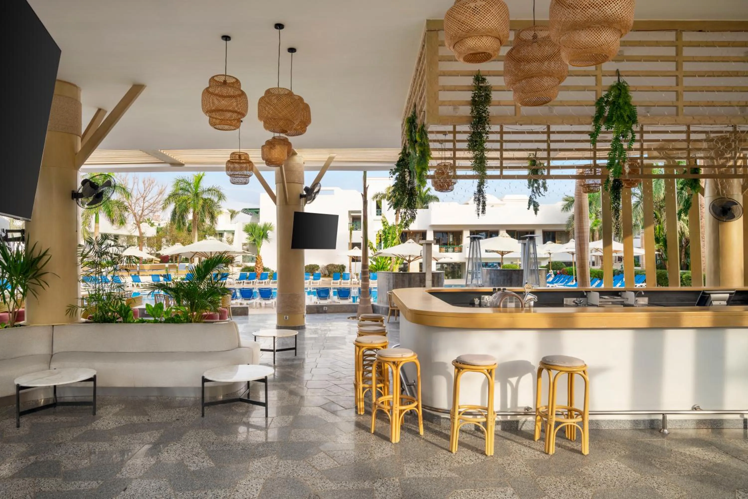 Lounge or bar in Hotel Novotel Sharm El-Sheikh