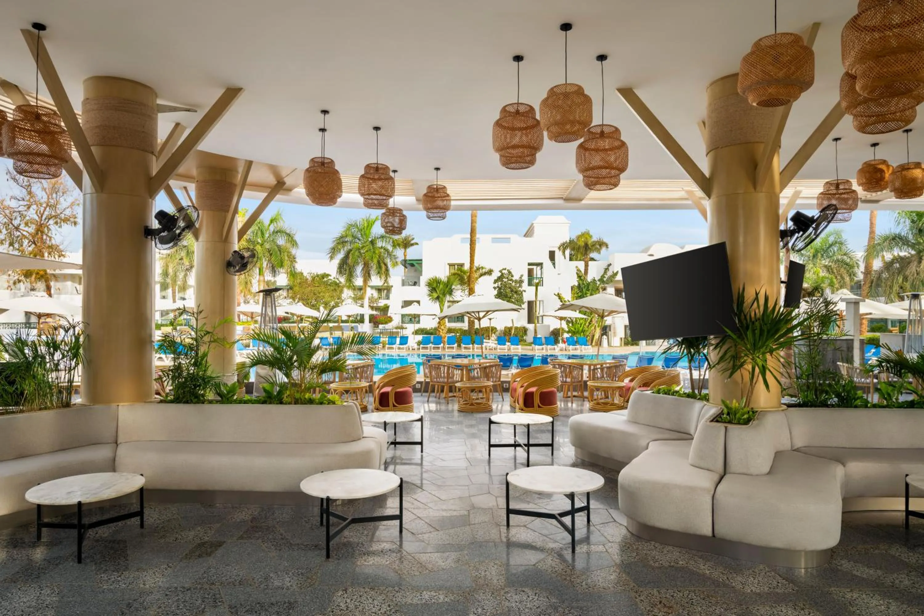 Lounge or bar in Hotel Novotel Sharm El-Sheikh