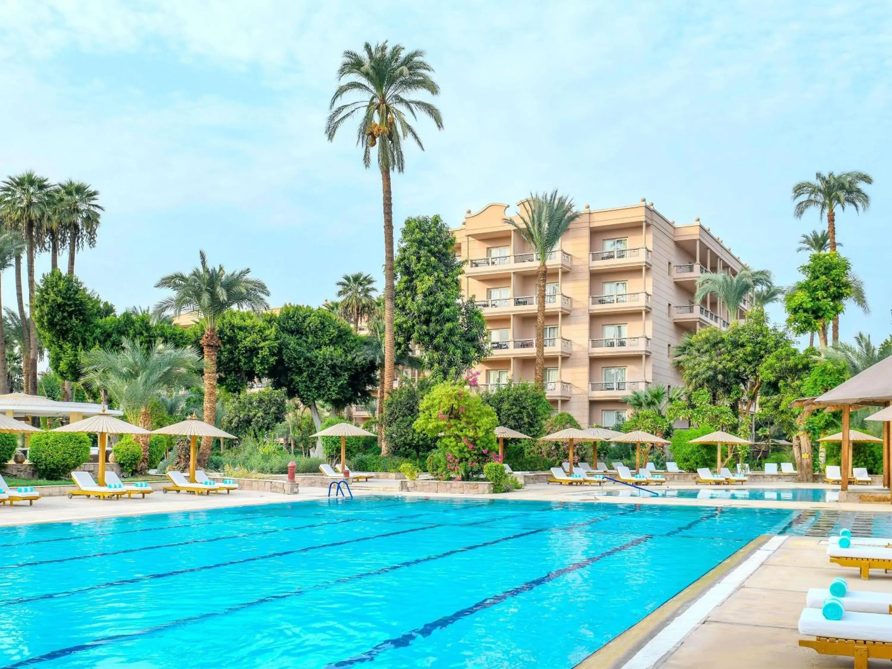 Property building in Pavillon Winter Luxor Property building in Pavillon Winter Luxor