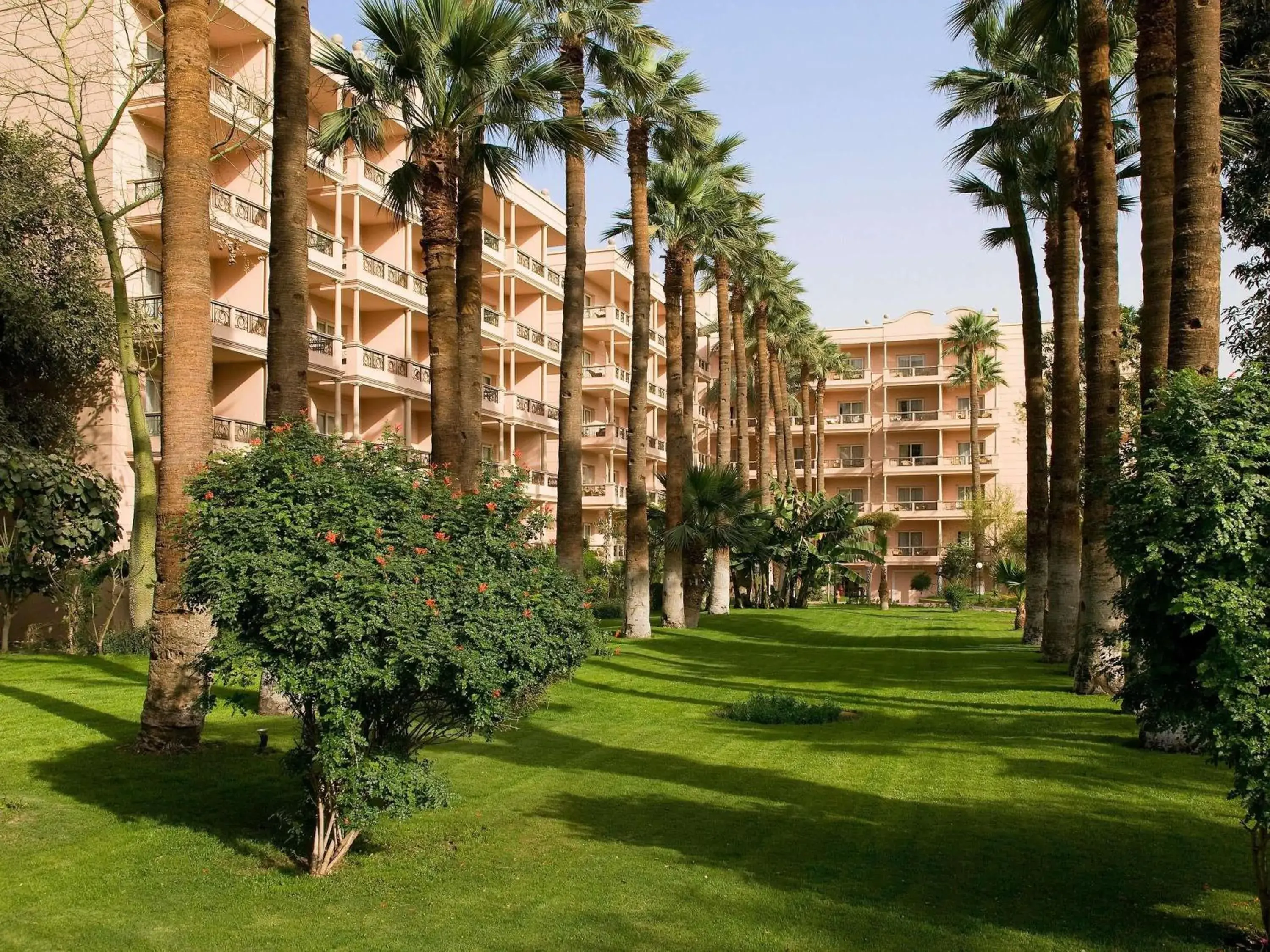 Property building in Pavillon Winter Luxor Property building in Pavillon Winter Luxor