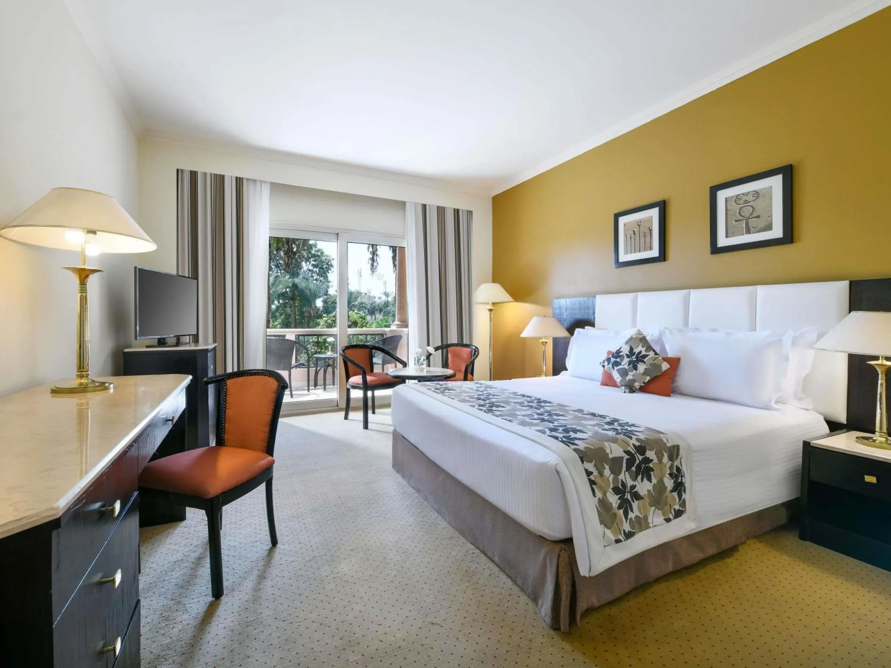 Bedroom, Bed in Pavillon Winter Luxor Bedroom, Bed in Pavillon Winter Luxor