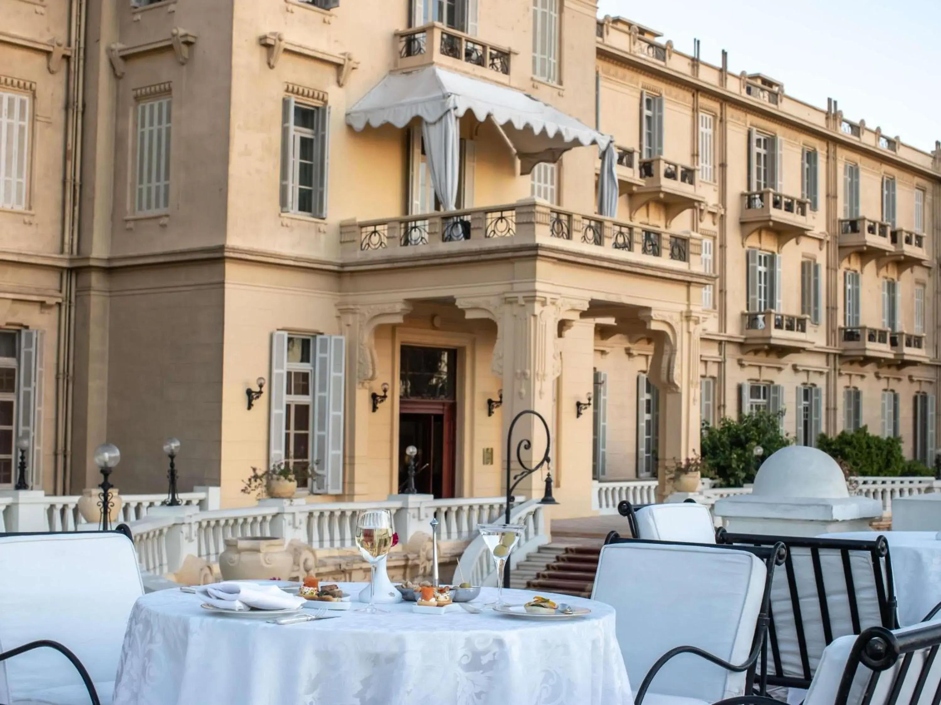 Restaurant/places to eat in Pavillon Winter Luxor Restaurant/places to eat in Pavillon Winter Luxor