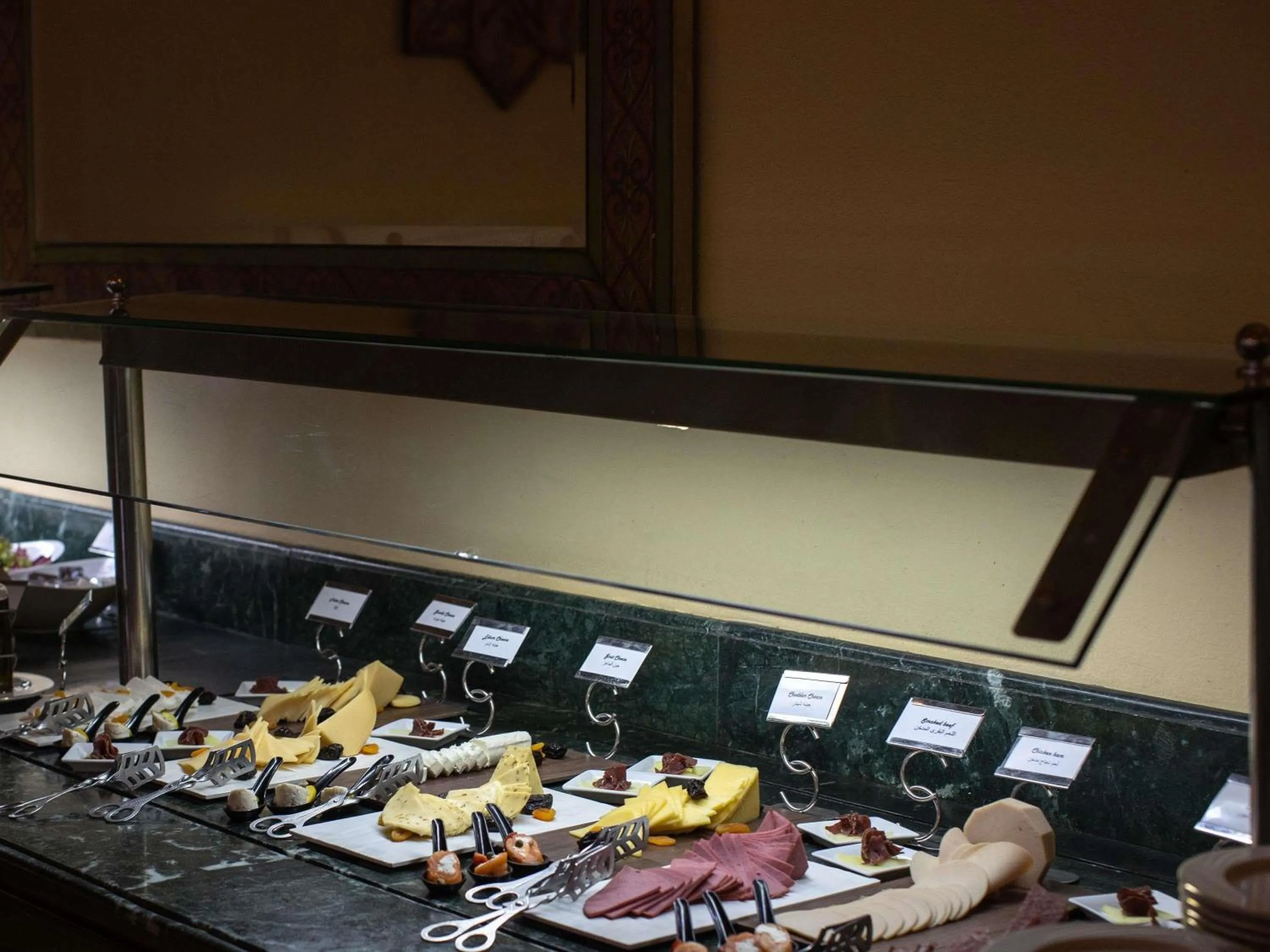 Restaurant/places to eat in Pavillon Winter Luxor