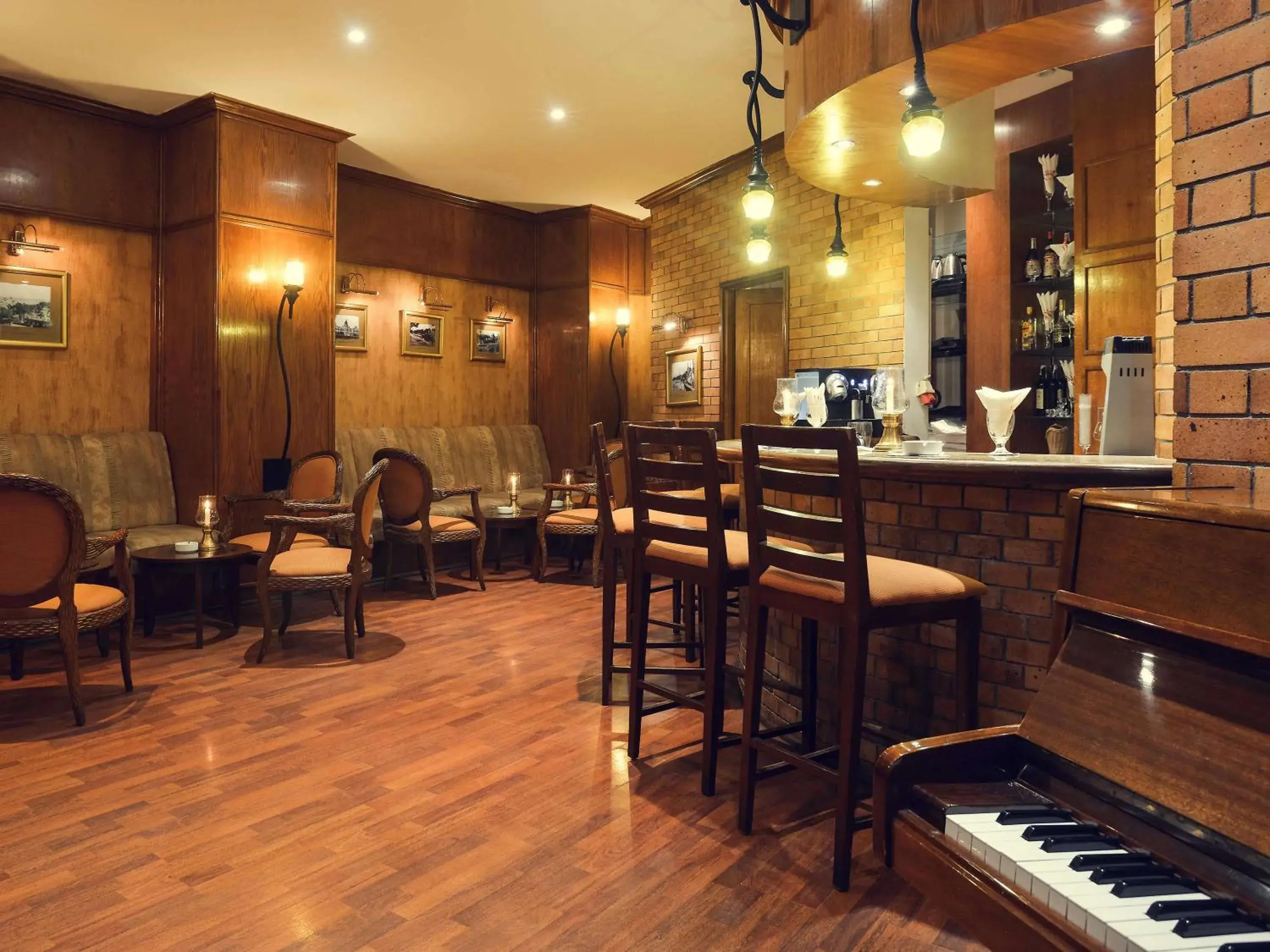 Lounge or bar in Mercure Ismailia Forsan Island Lounge or bar in Mercure Ismailia Forsan Island