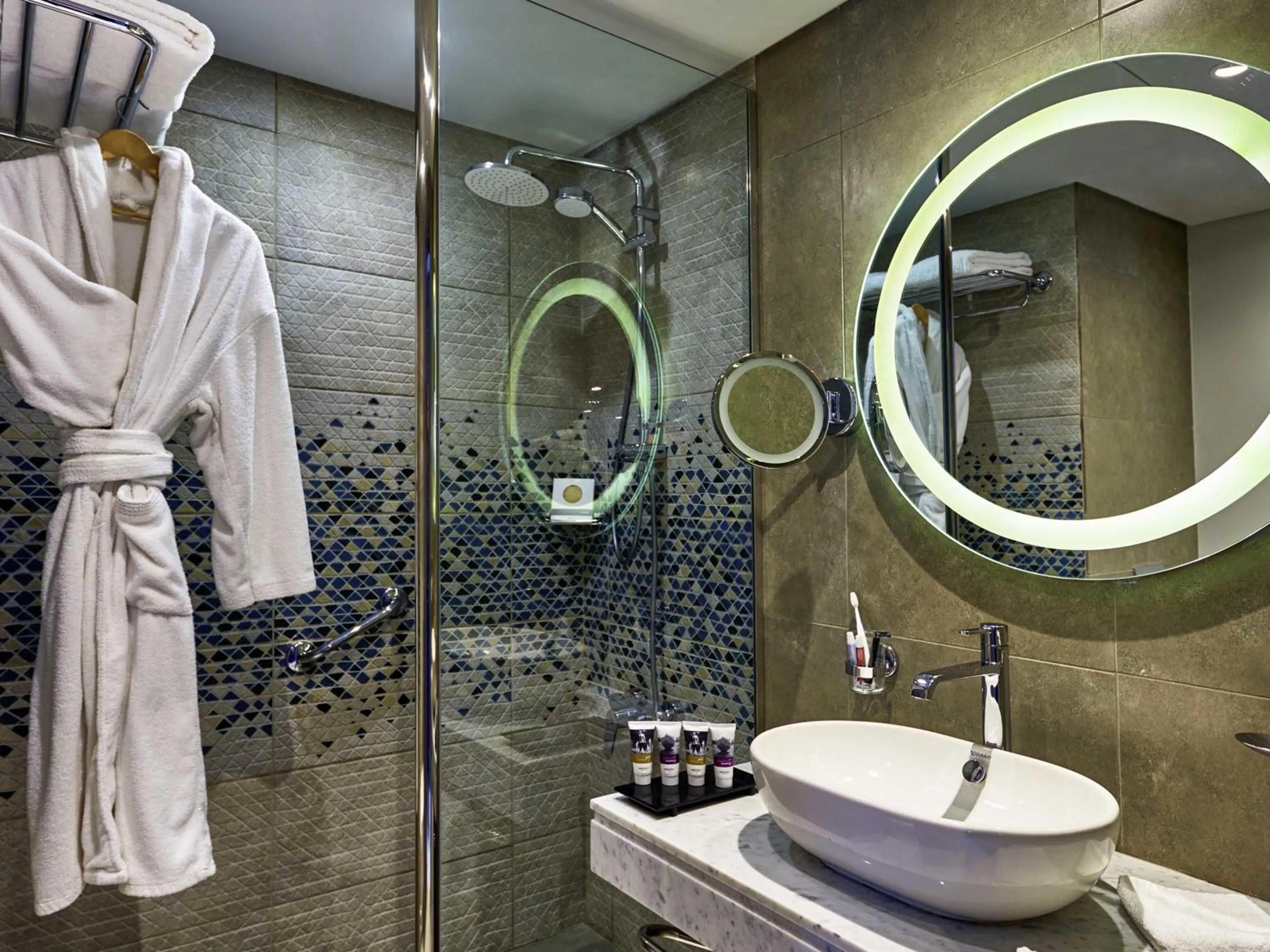 Bedroom in Mercure Ismailia Forsan Island