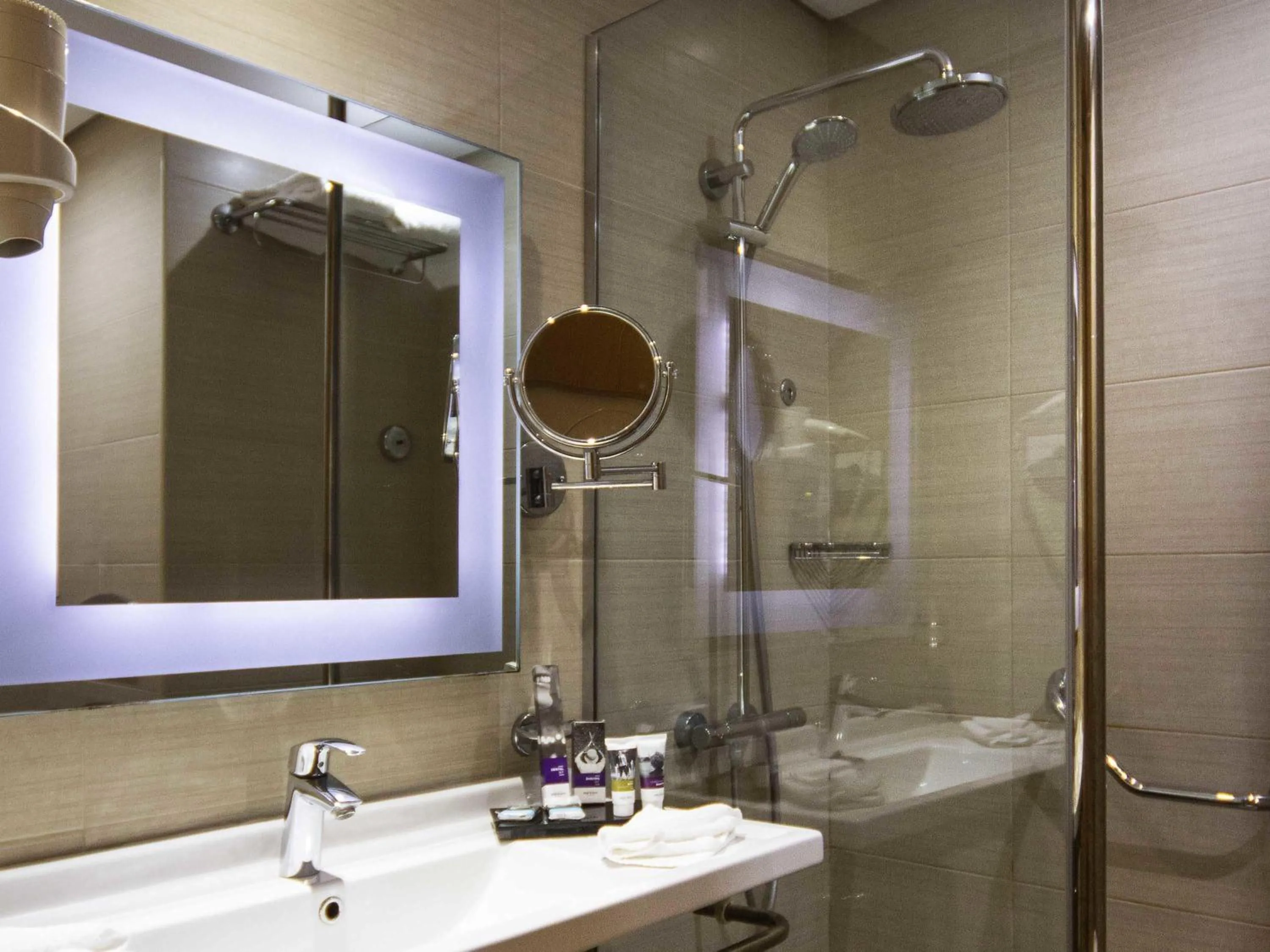 Bedroom in Mercure Ismailia Forsan Island