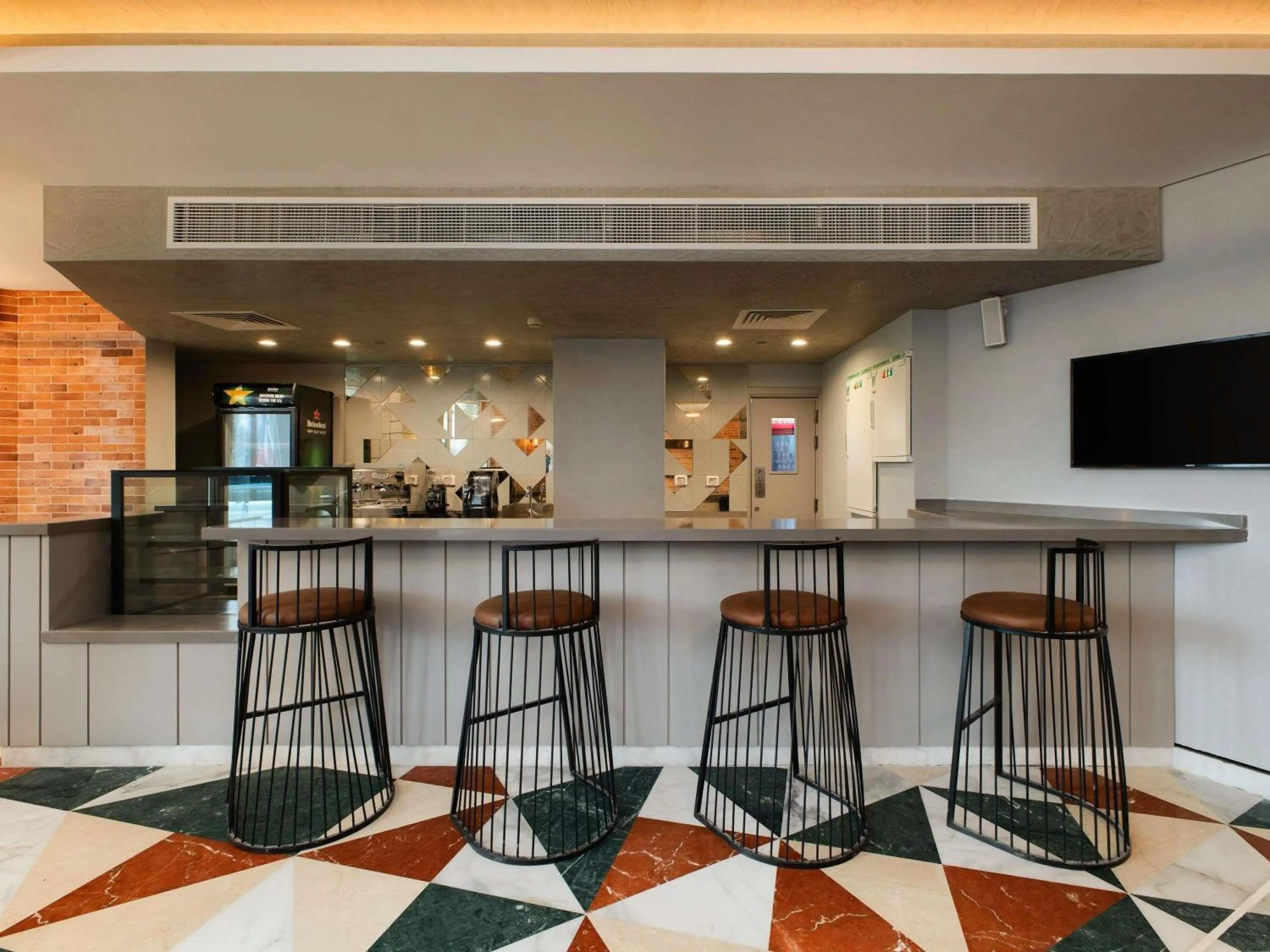 Lounge or bar in Mercure Ismailia Forsan Island