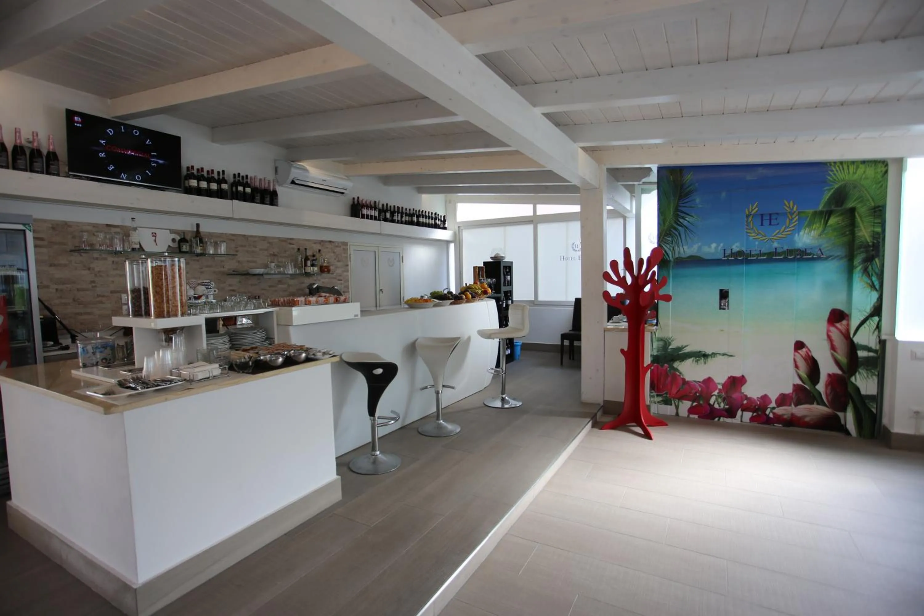 Restaurant/places to eat in Hotel Eubea