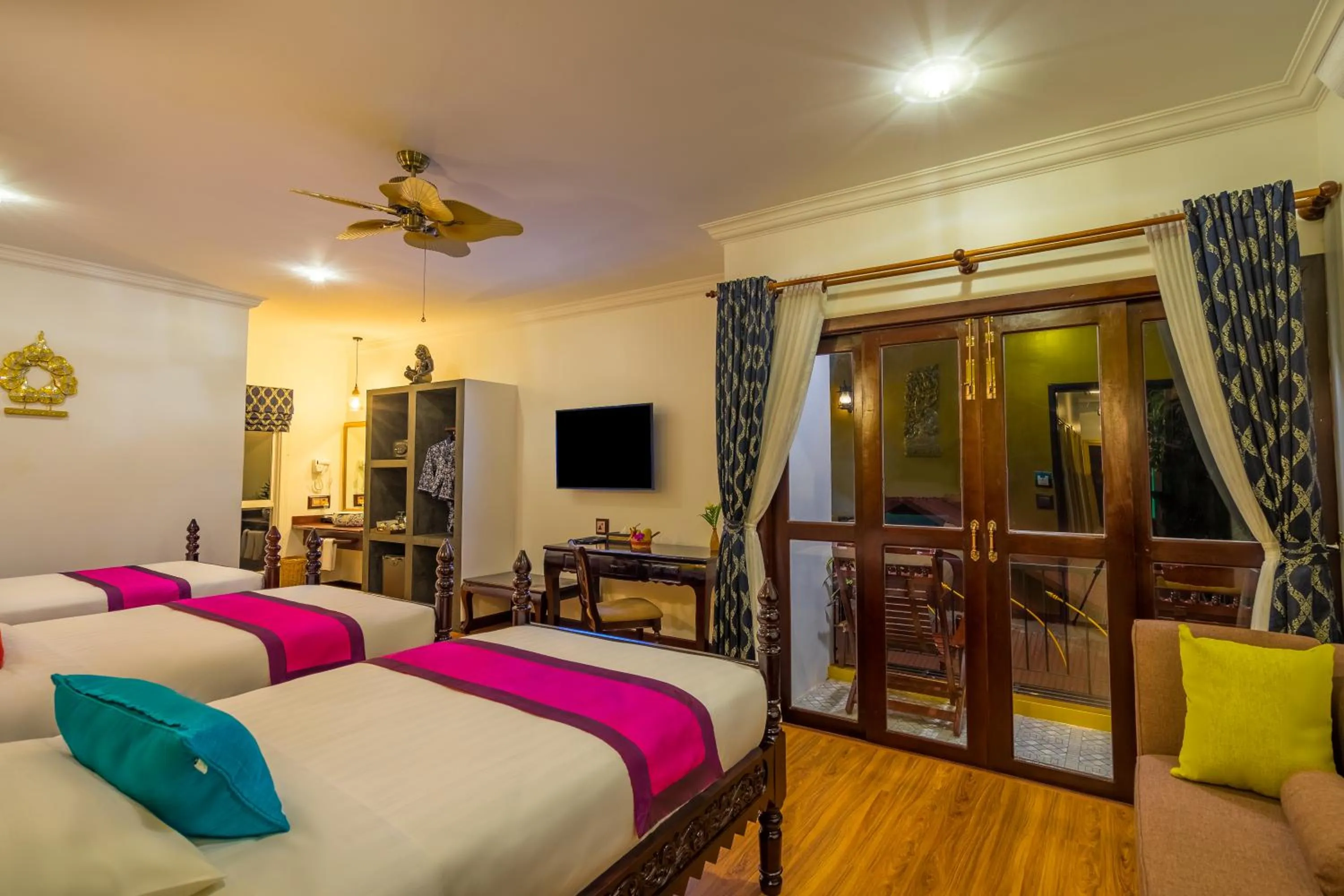 Balcony/Terrace, Bed in Beyond Yangon Inn