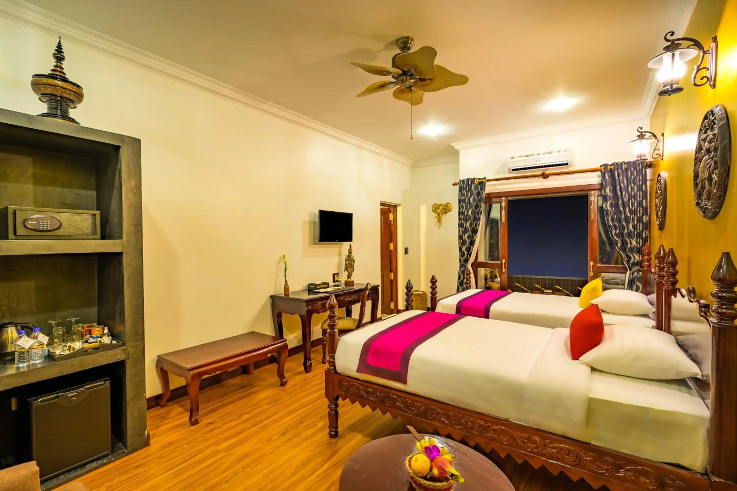 TV and multimedia, Bed in Beyond Yangon Inn