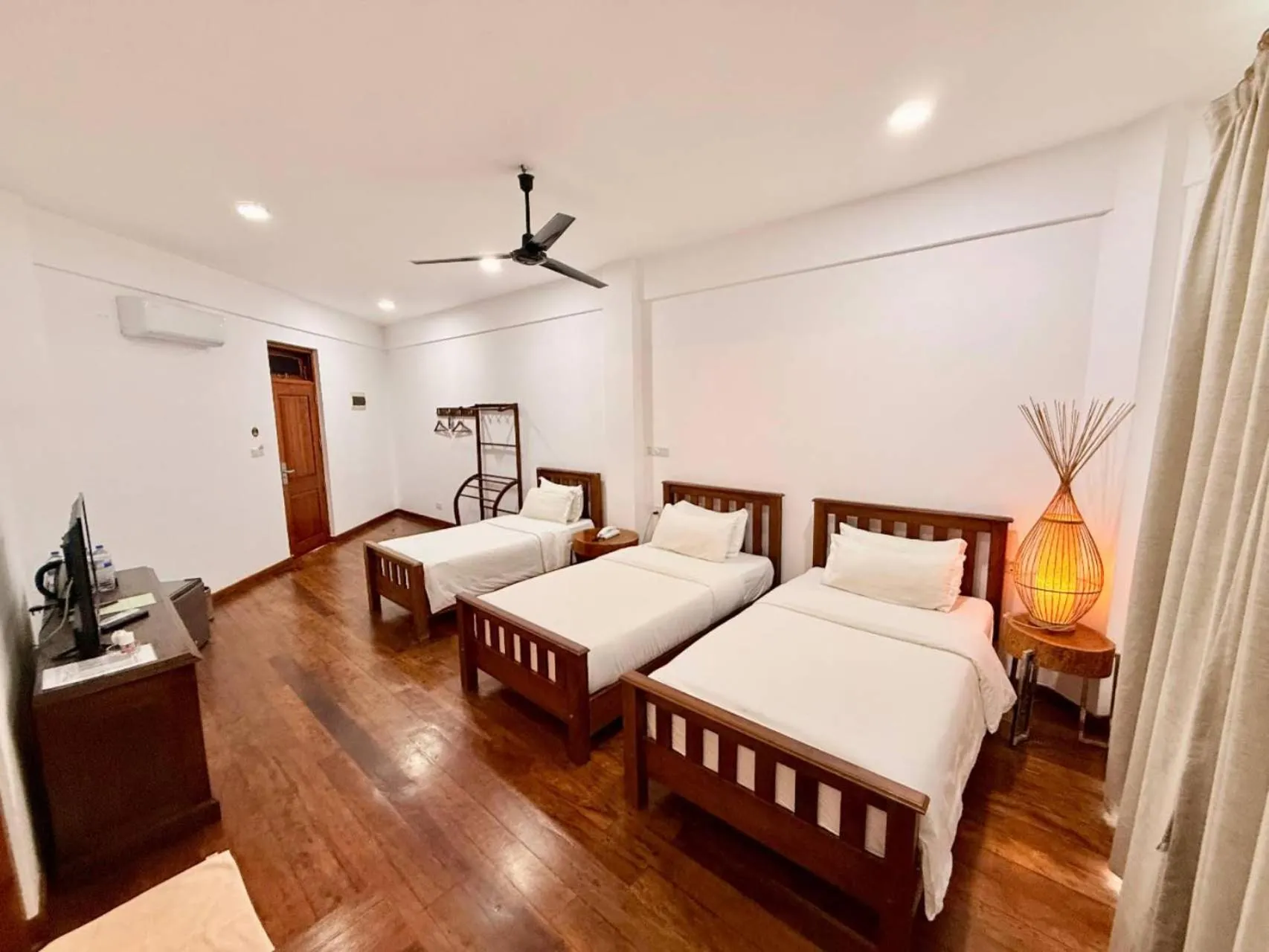 Cardamon Hotel Nilaveli