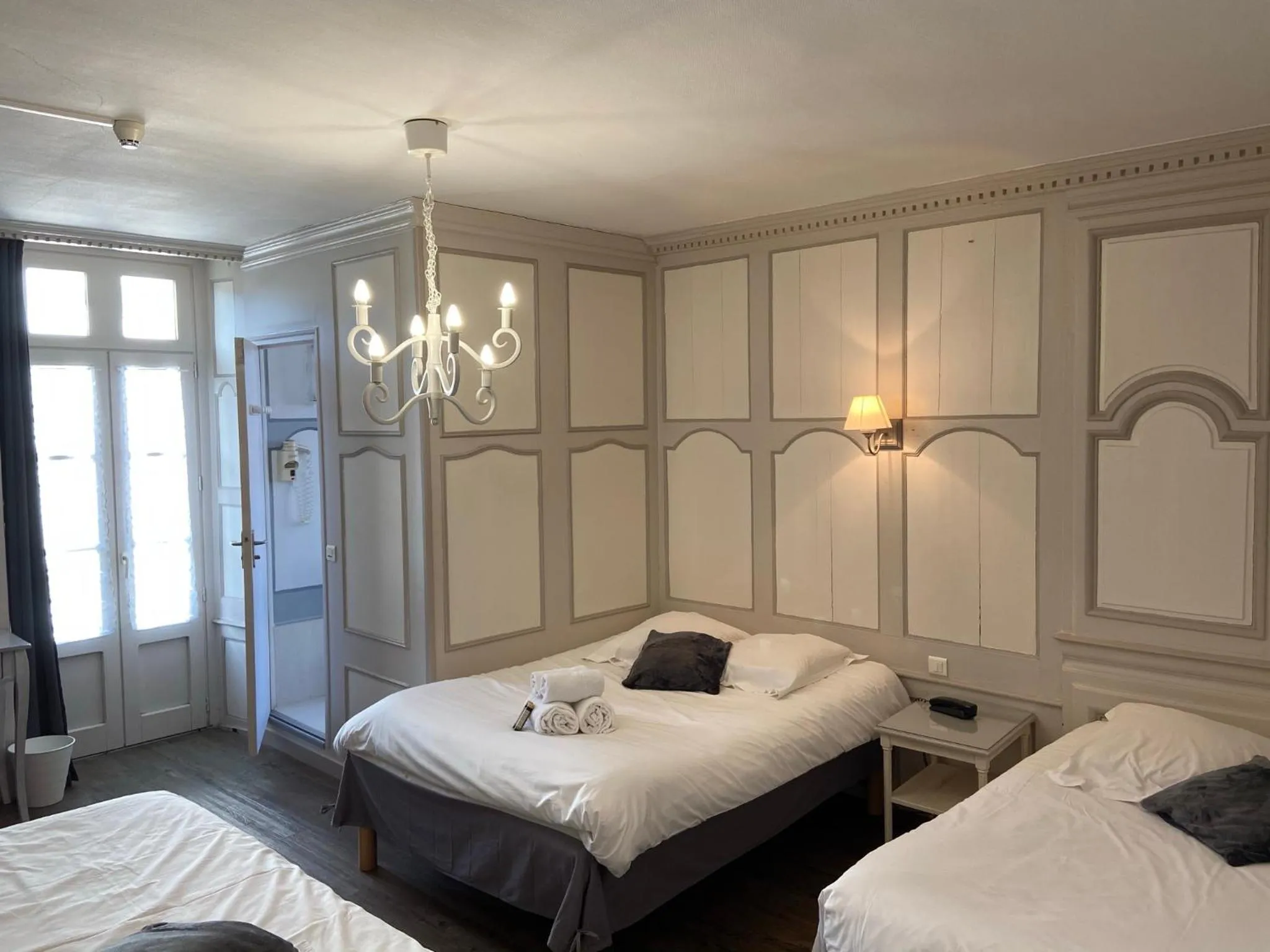 Bed in Au Fin Gourmet