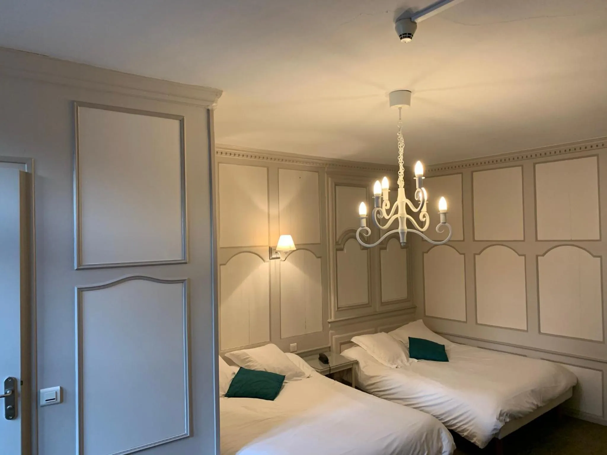 Bed in Au Fin Gourmet