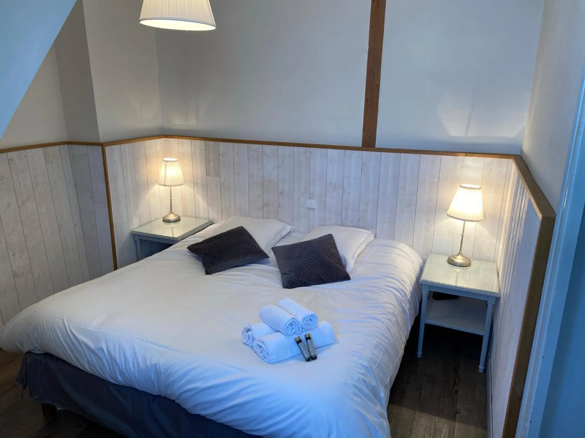 Bed in Au Fin Gourmet