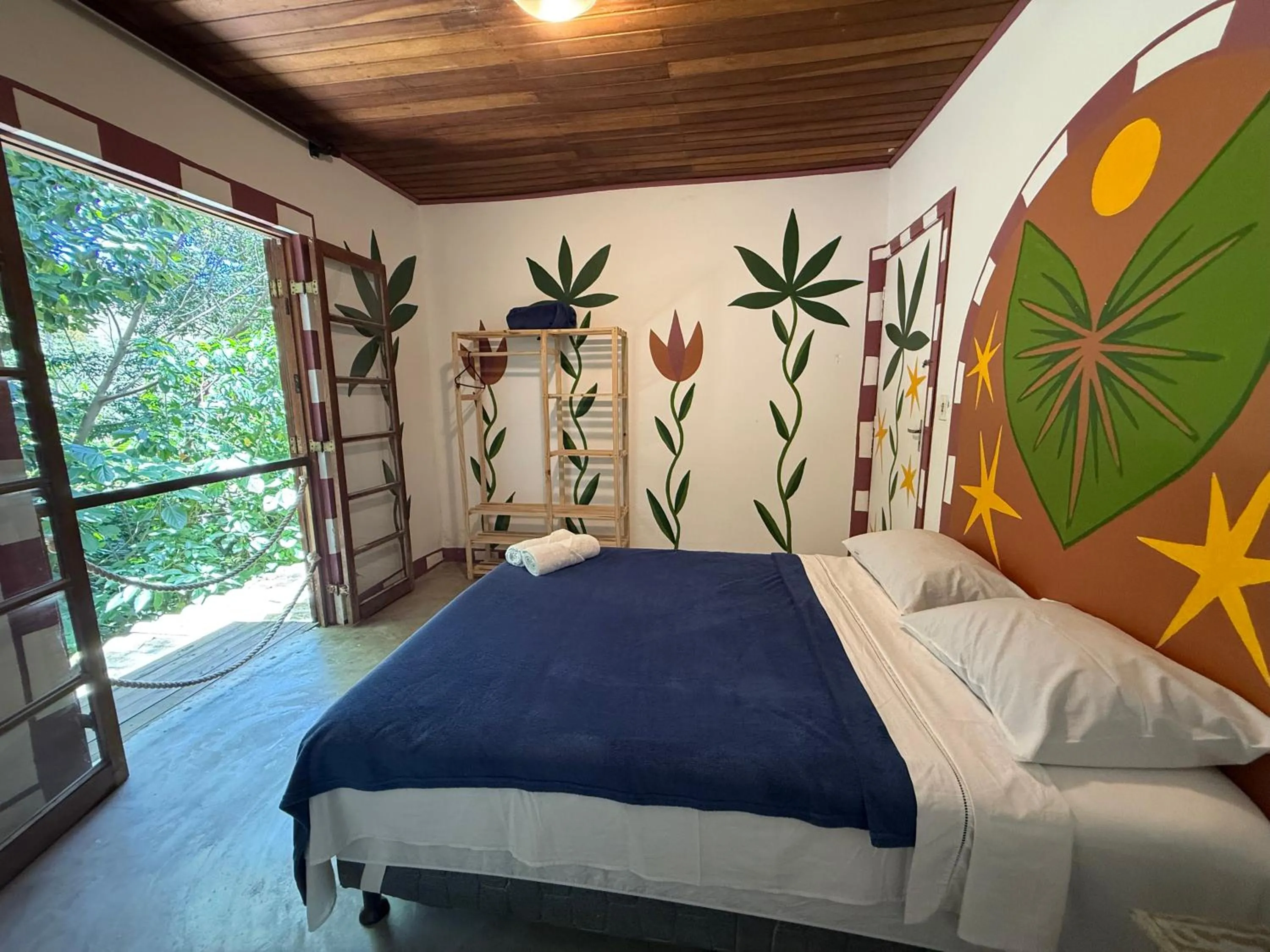 Photo of the whole room, Bed in Sambaqui Hostel