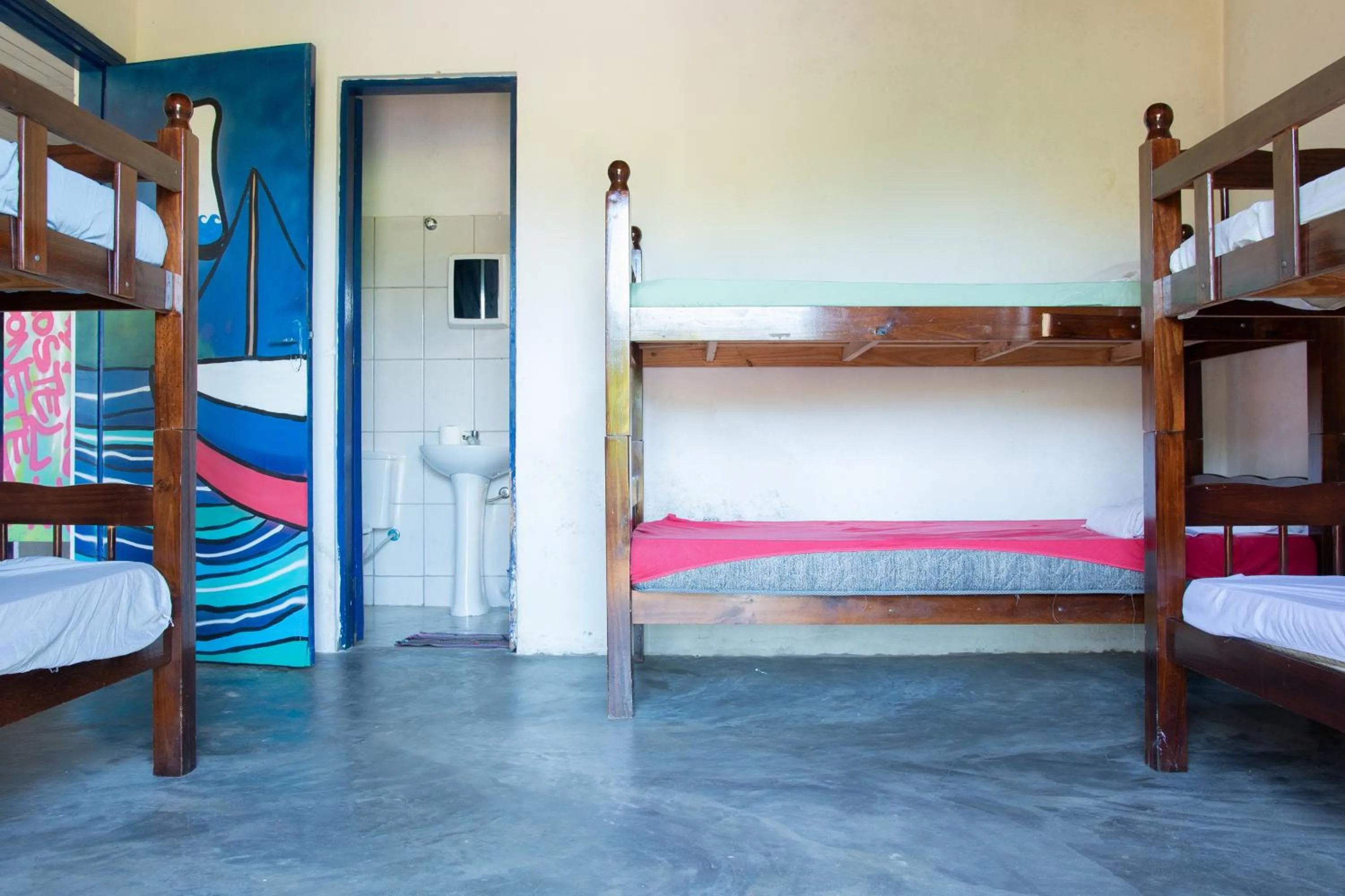 Photo of the whole room, Bed in Sambaqui Hostel