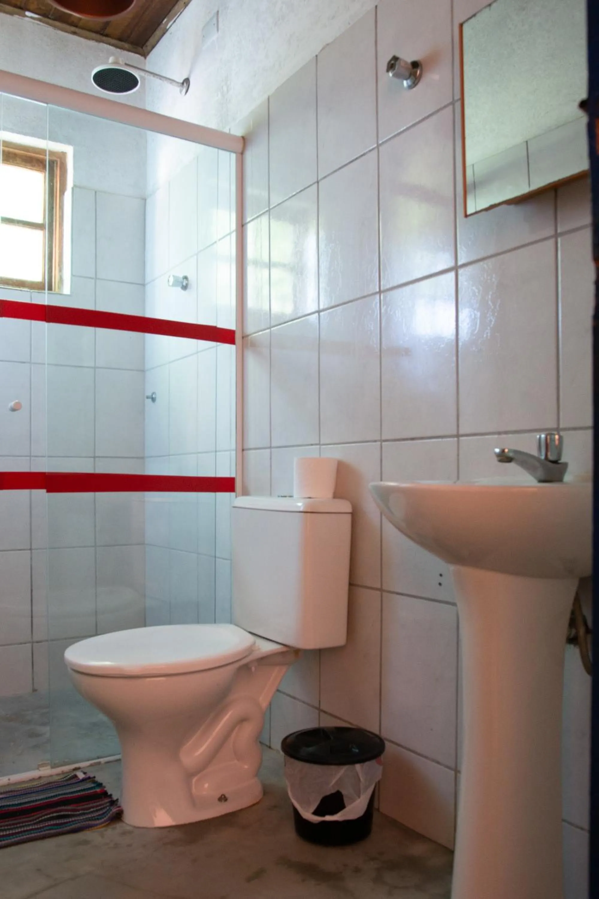 Bathroom in Sambaqui Hostel