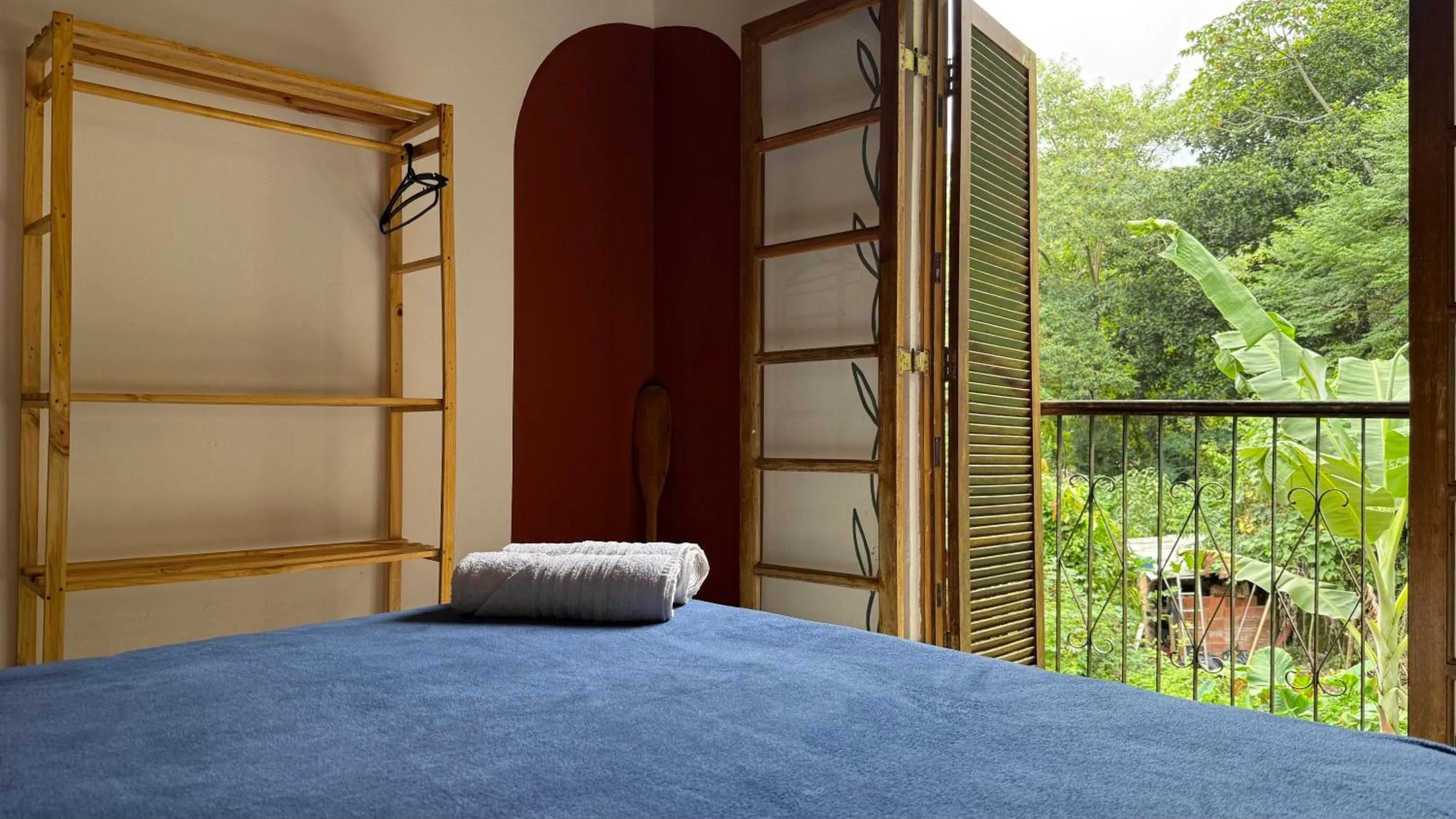Photo of the whole room, Bed in Sambaqui Hostel