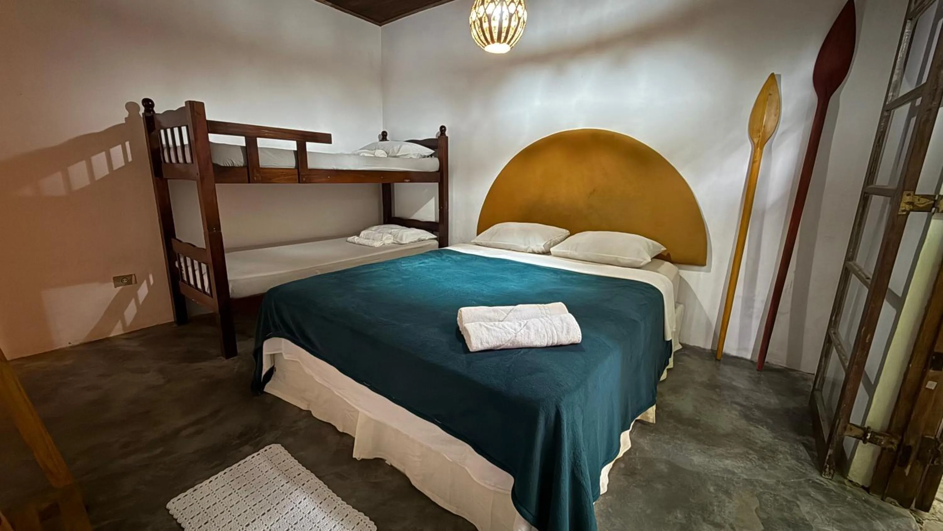 Photo of the whole room, Bed in Sambaqui Hostel