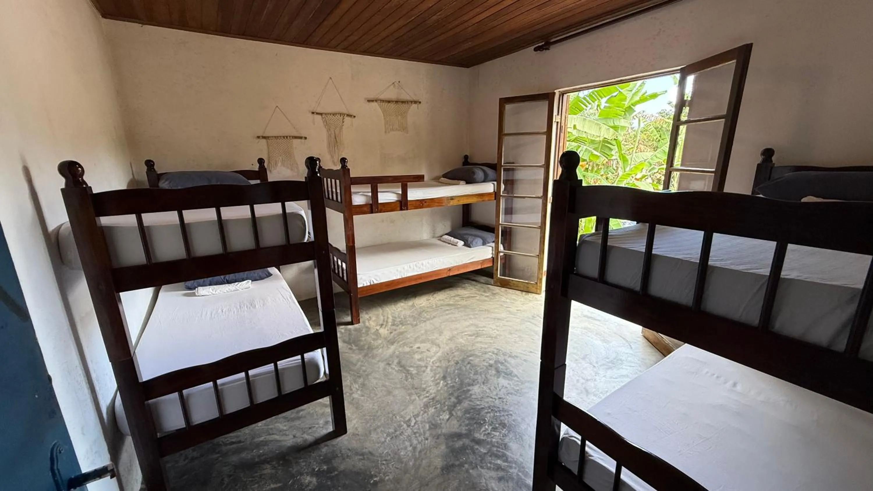 Photo of the whole room, Bed in Sambaqui Hostel