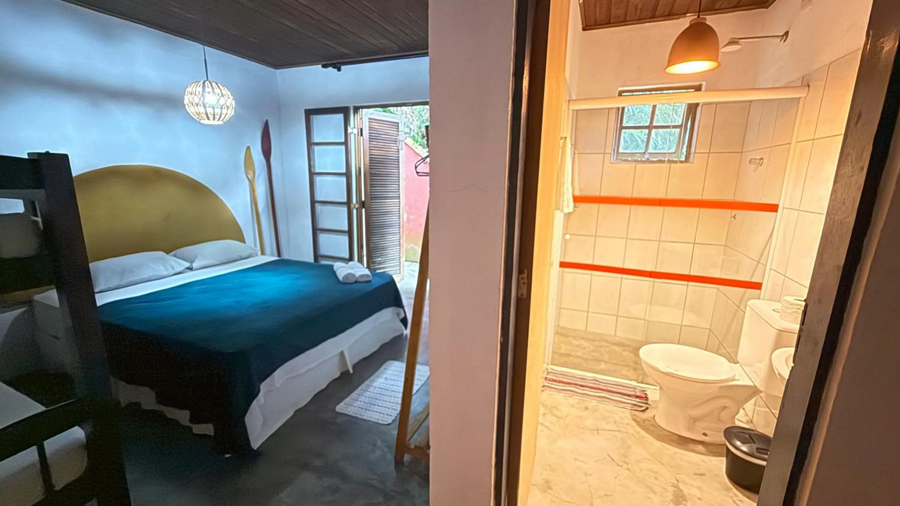 Photo of the whole room, Bed in Sambaqui Hostel