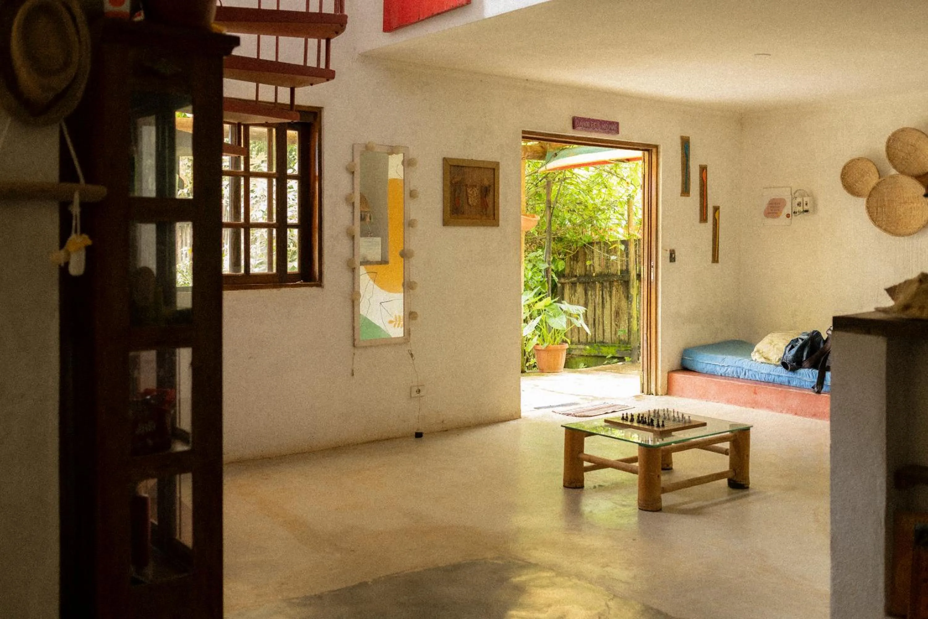 Living room in Sambaqui Hostel