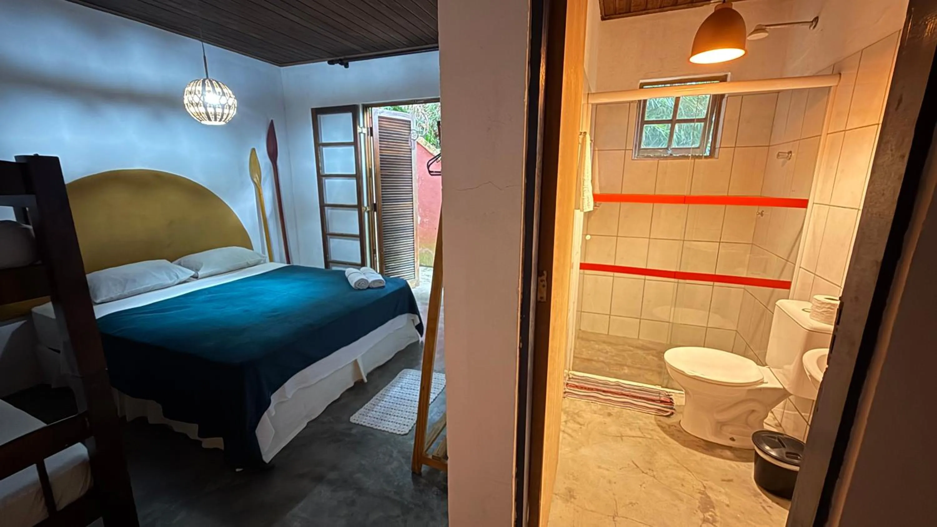 Photo of the whole room, Bed in Sambaqui Hostel