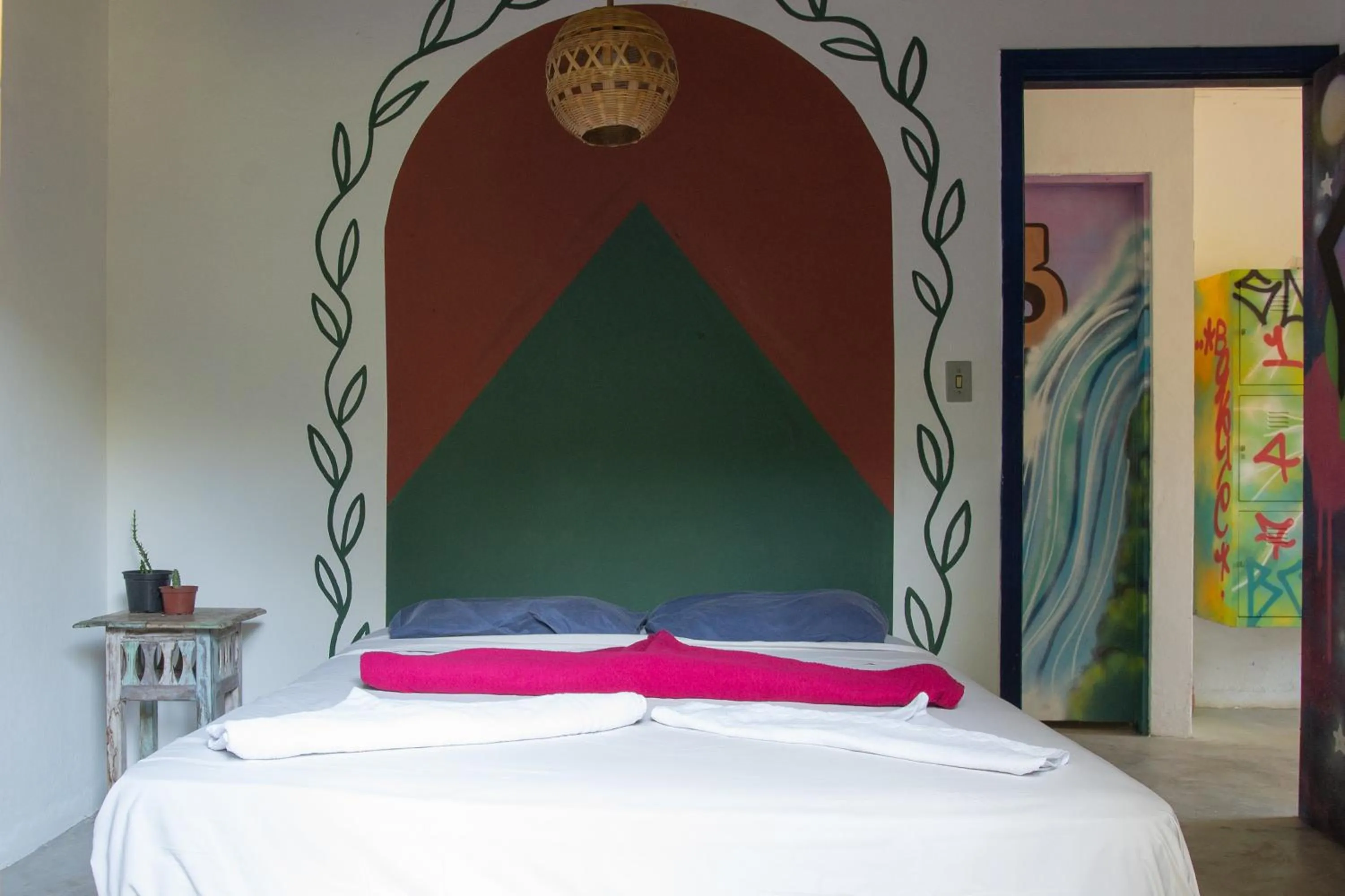 Photo of the whole room, Bed in Sambaqui Hostel
