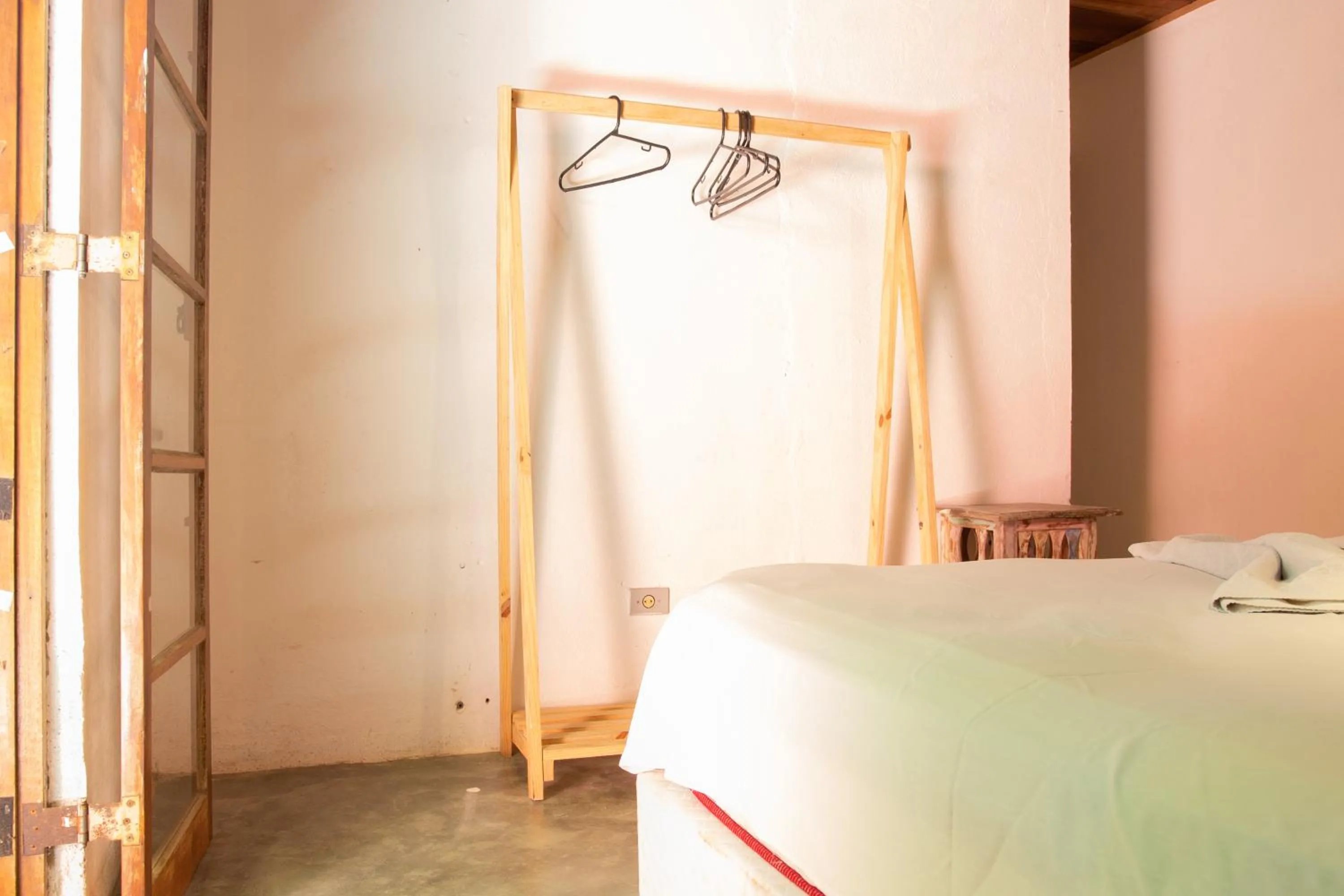Photo of the whole room, Bed in Sambaqui Hostel