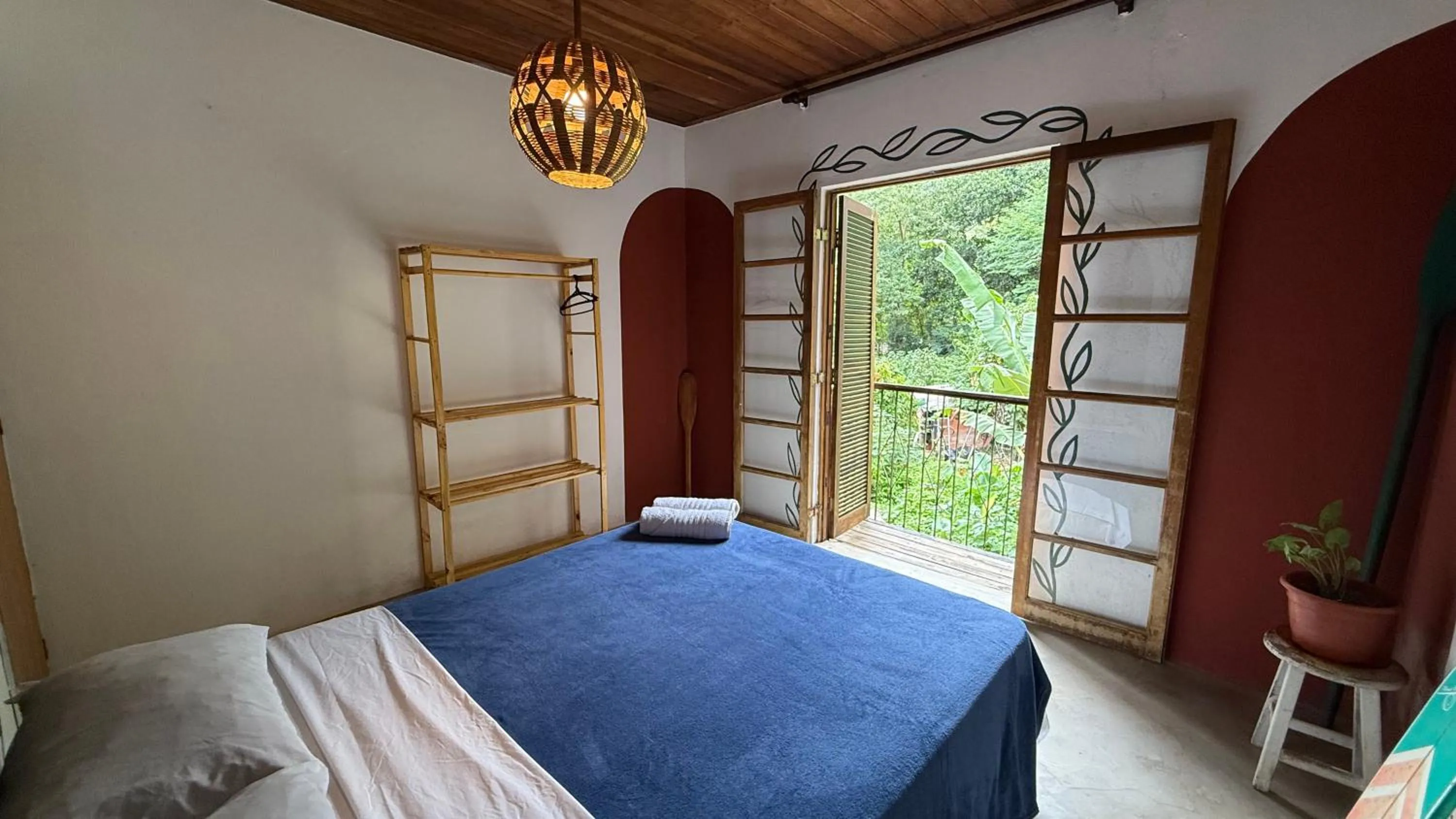 Photo of the whole room, Bed in Sambaqui Hostel