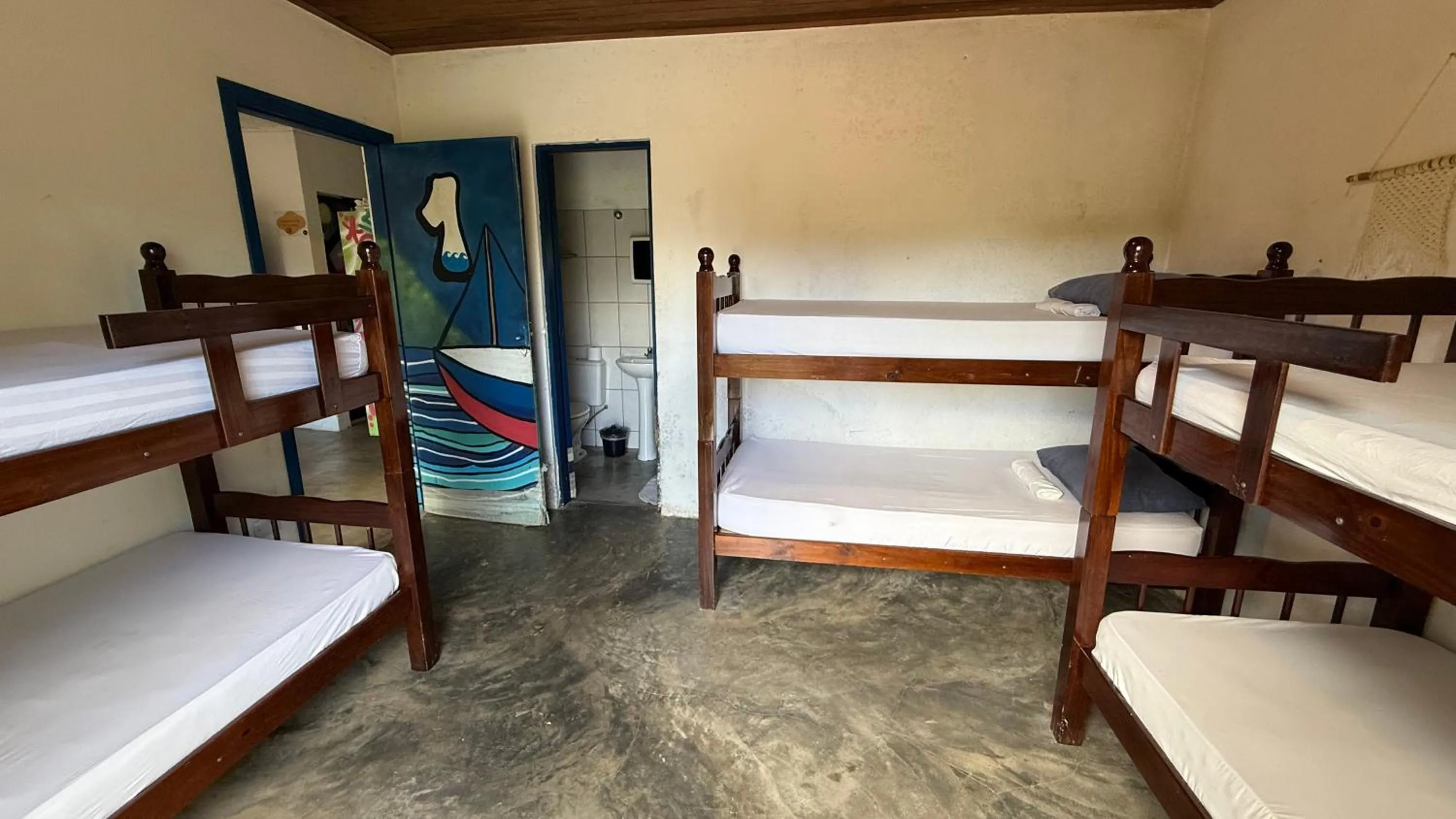 Photo of the whole room, Bed in Sambaqui Hostel