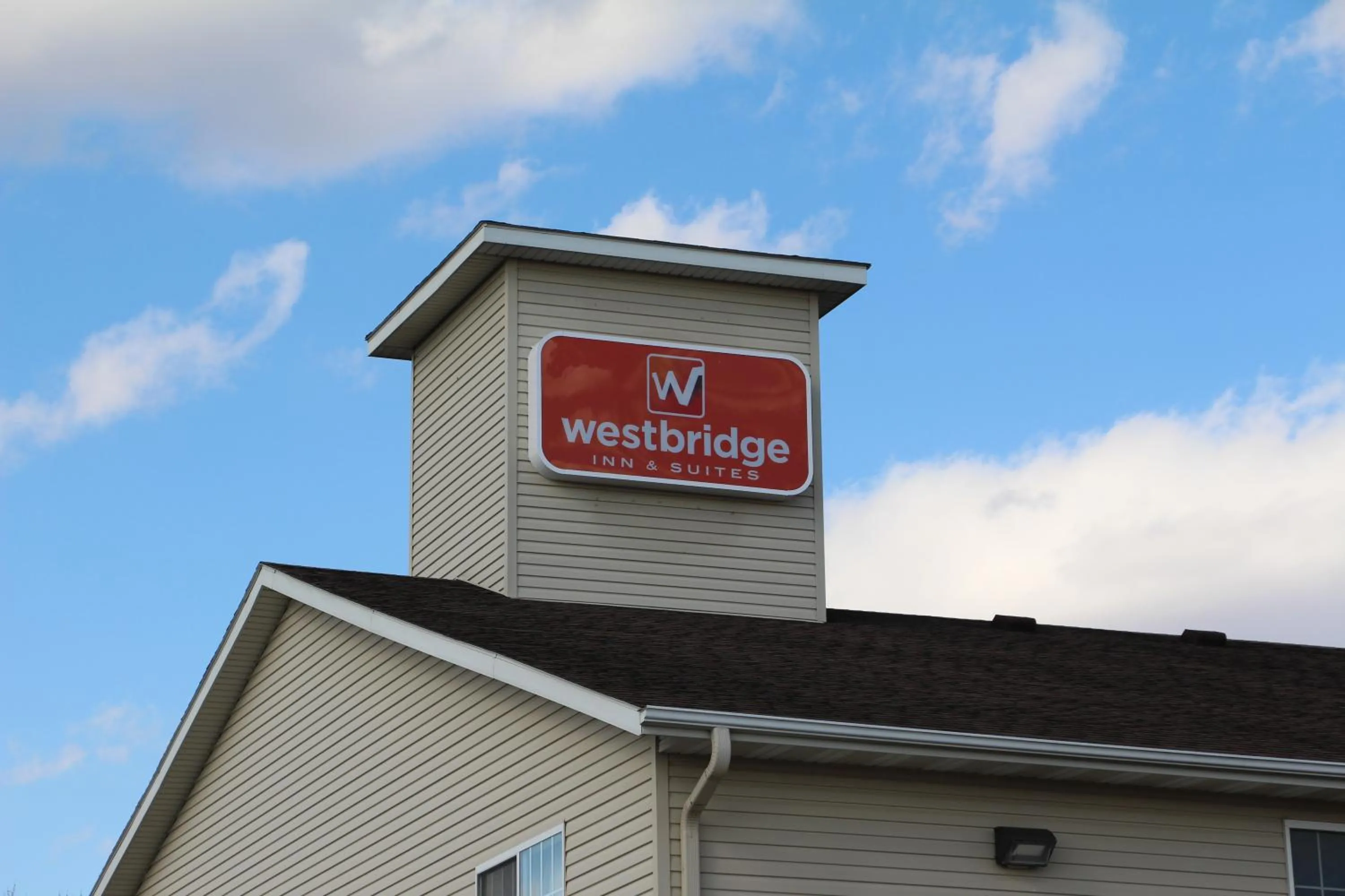 Property building in Westbridge Inn &amp; Suites