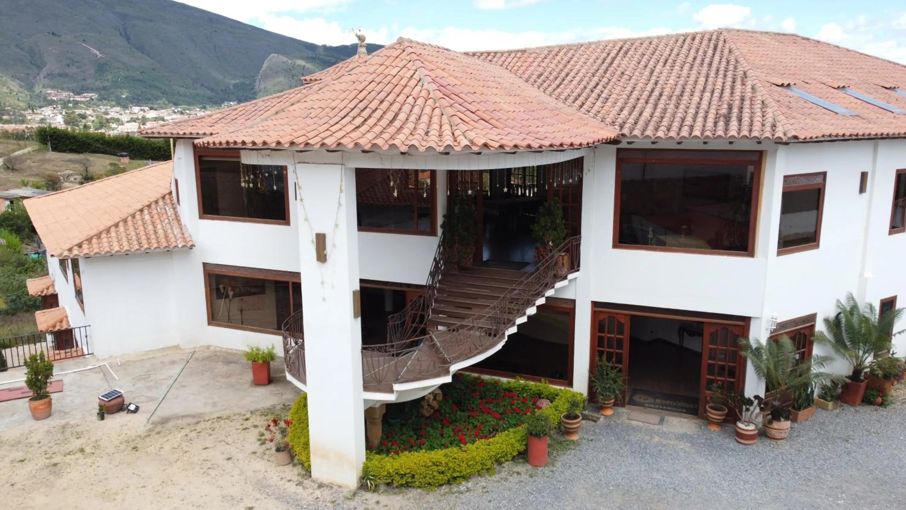 Hotel Puente Piedra