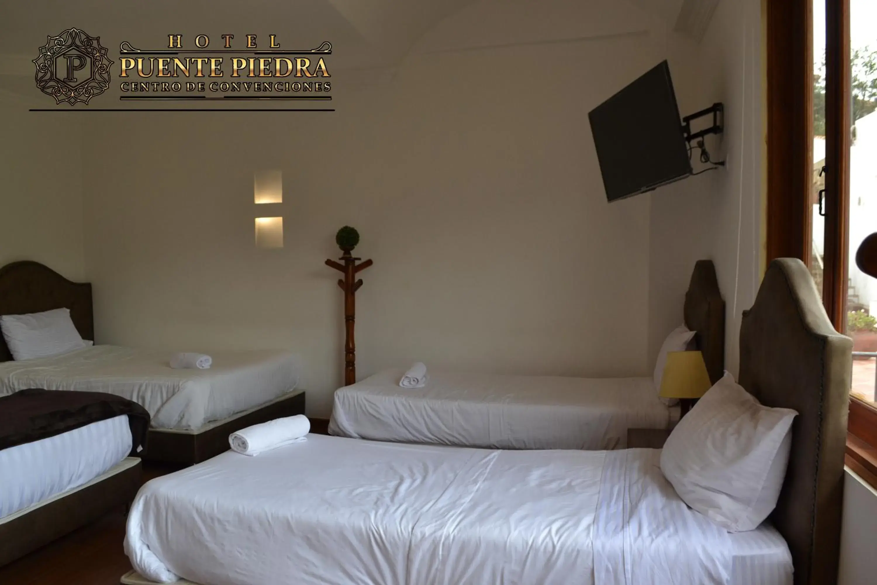 Family Suite in Hotel Puente Piedra Family Suite in Hotel Puente Piedra