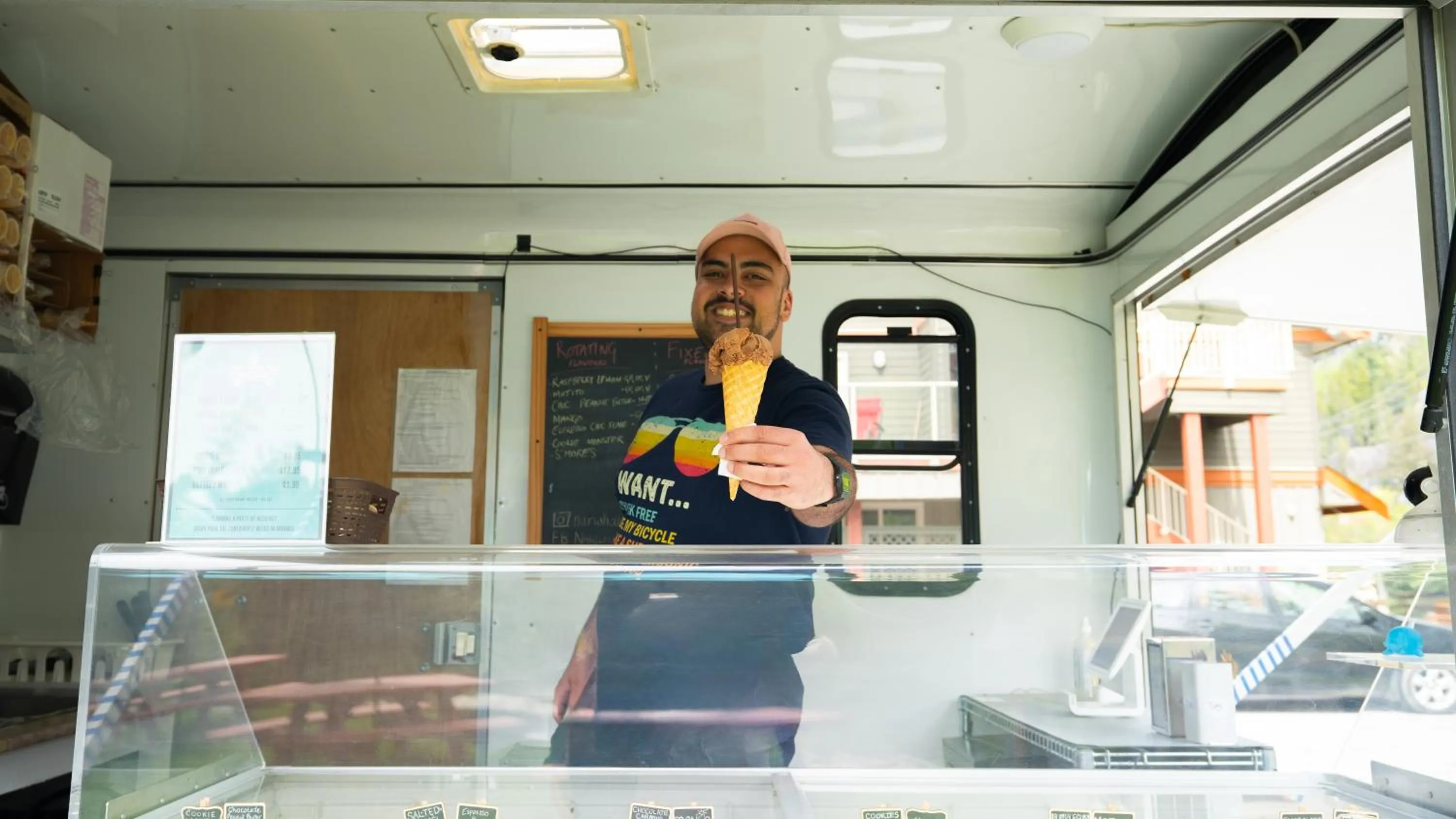 Property building in Squamish Adventure Inn