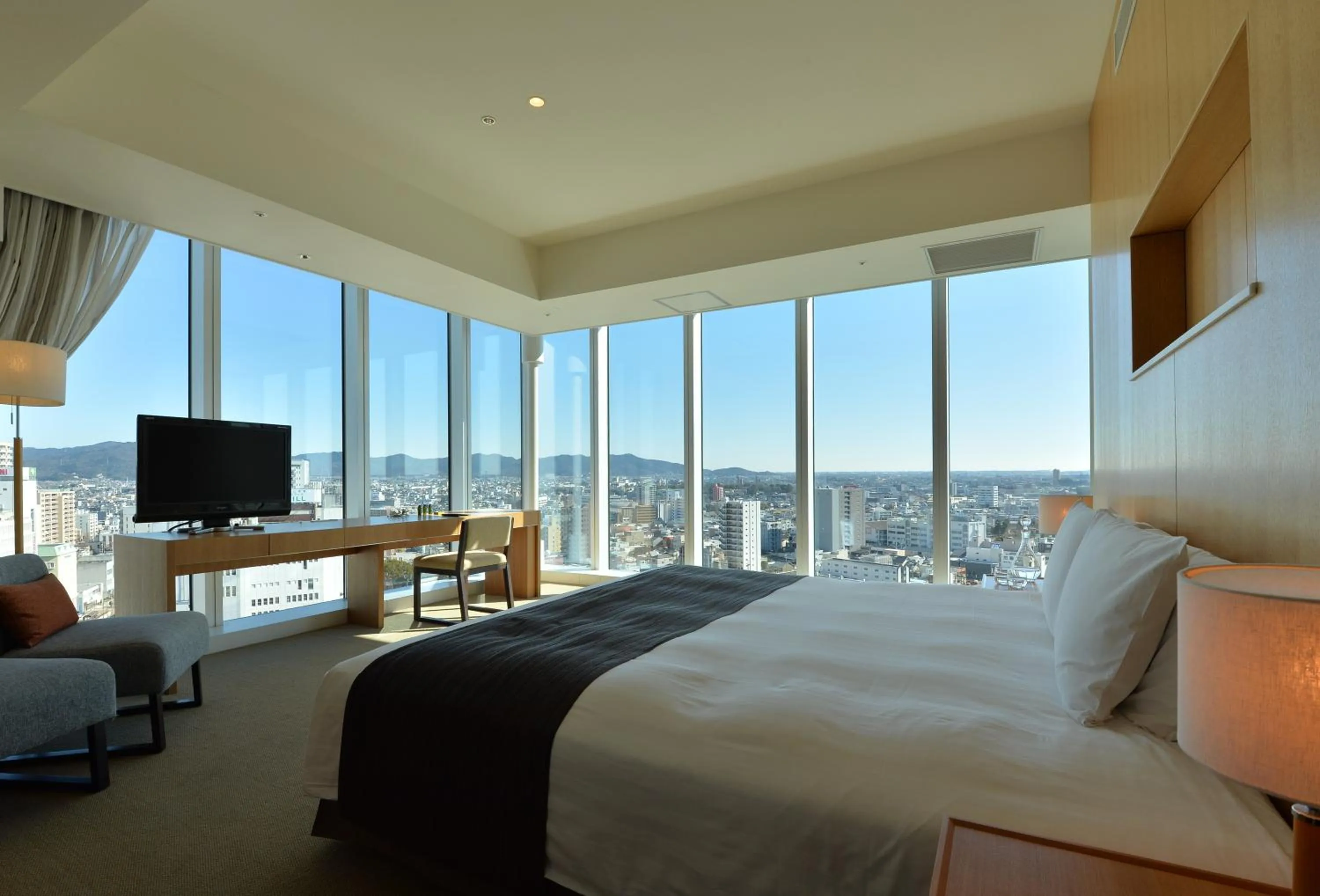 Photo of the whole room, Bed in Hotel Arc Riche Toyohashi