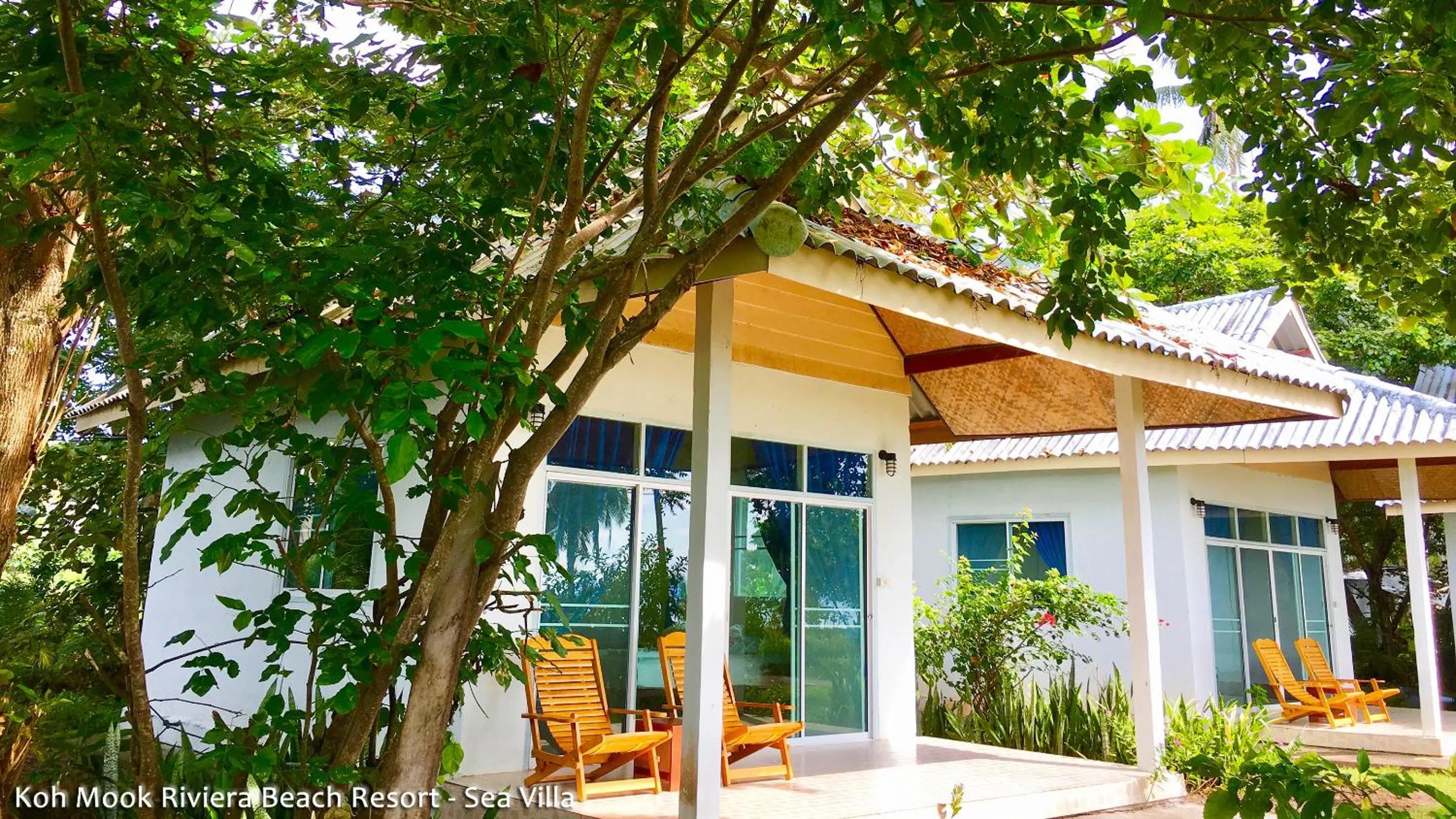 Property building in Koh Mook Riviera Beach Resort