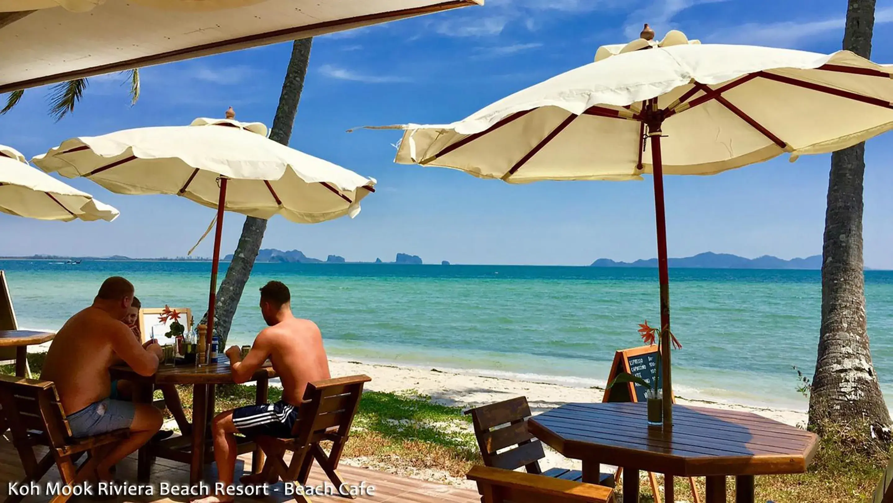 Restaurant/places to eat in Koh Mook Riviera Beach Resort Restaurant/places to eat in Koh Mook Riviera Beach Resort