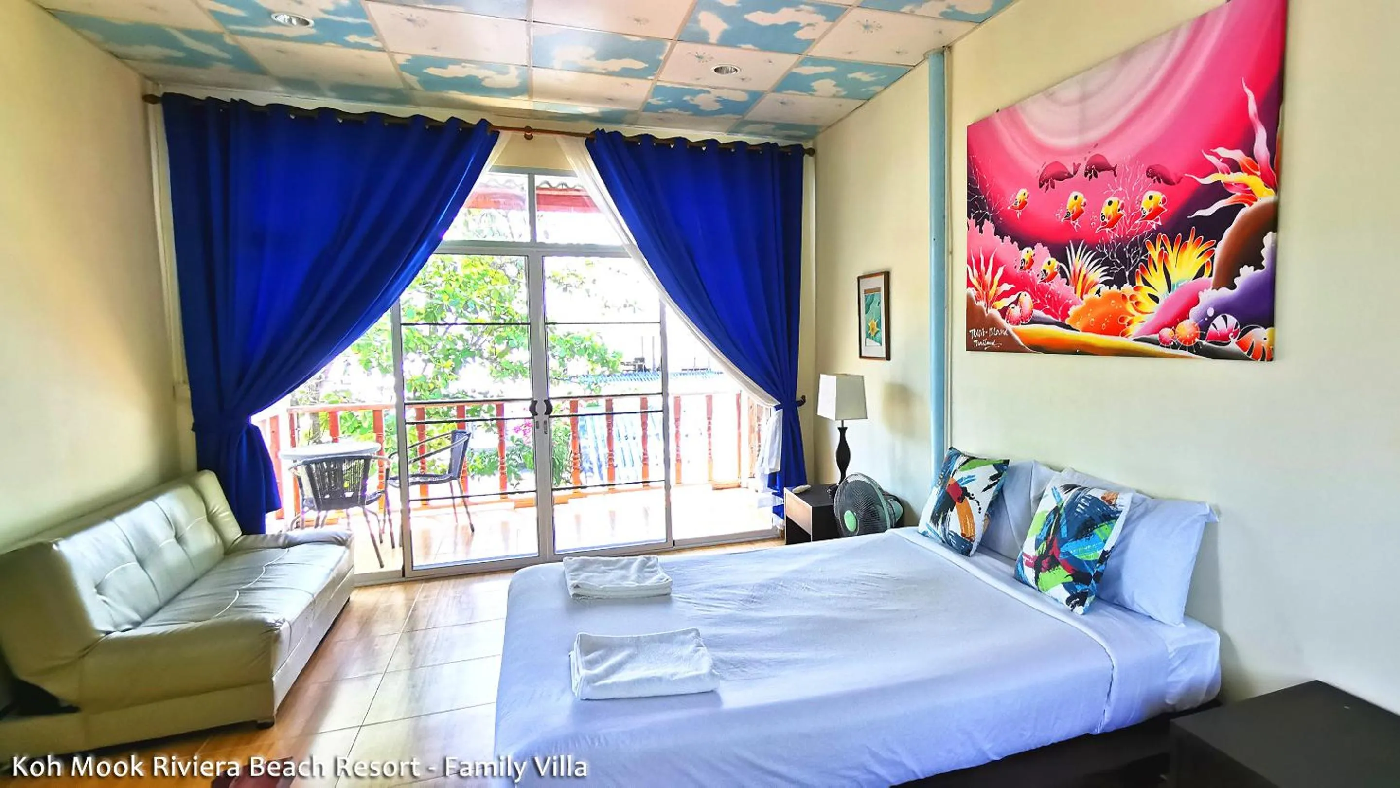 Seating area, Bed in Koh Mook Riviera Beach Resort