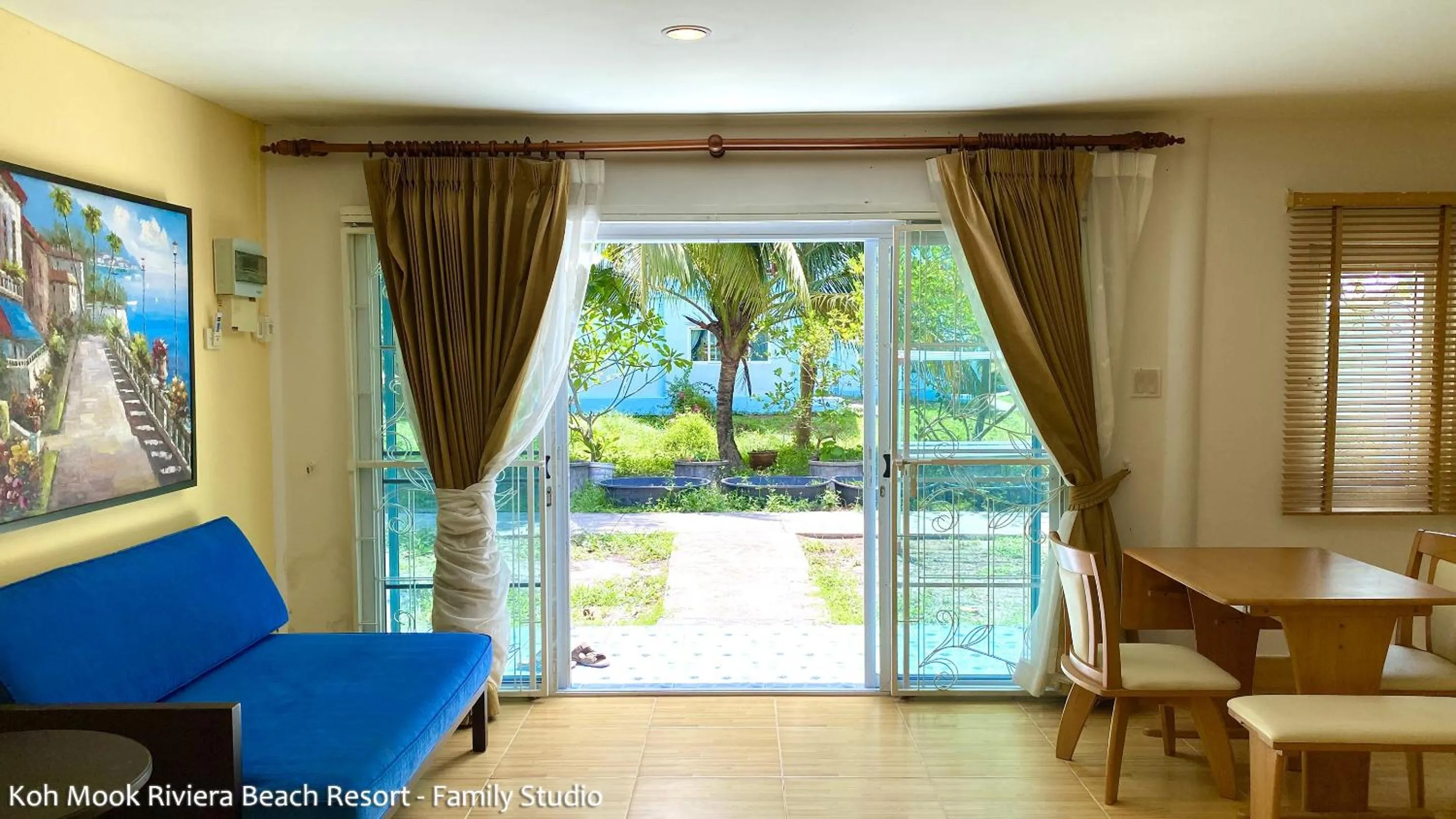 Living room in Koh Mook Riviera Beach Resort