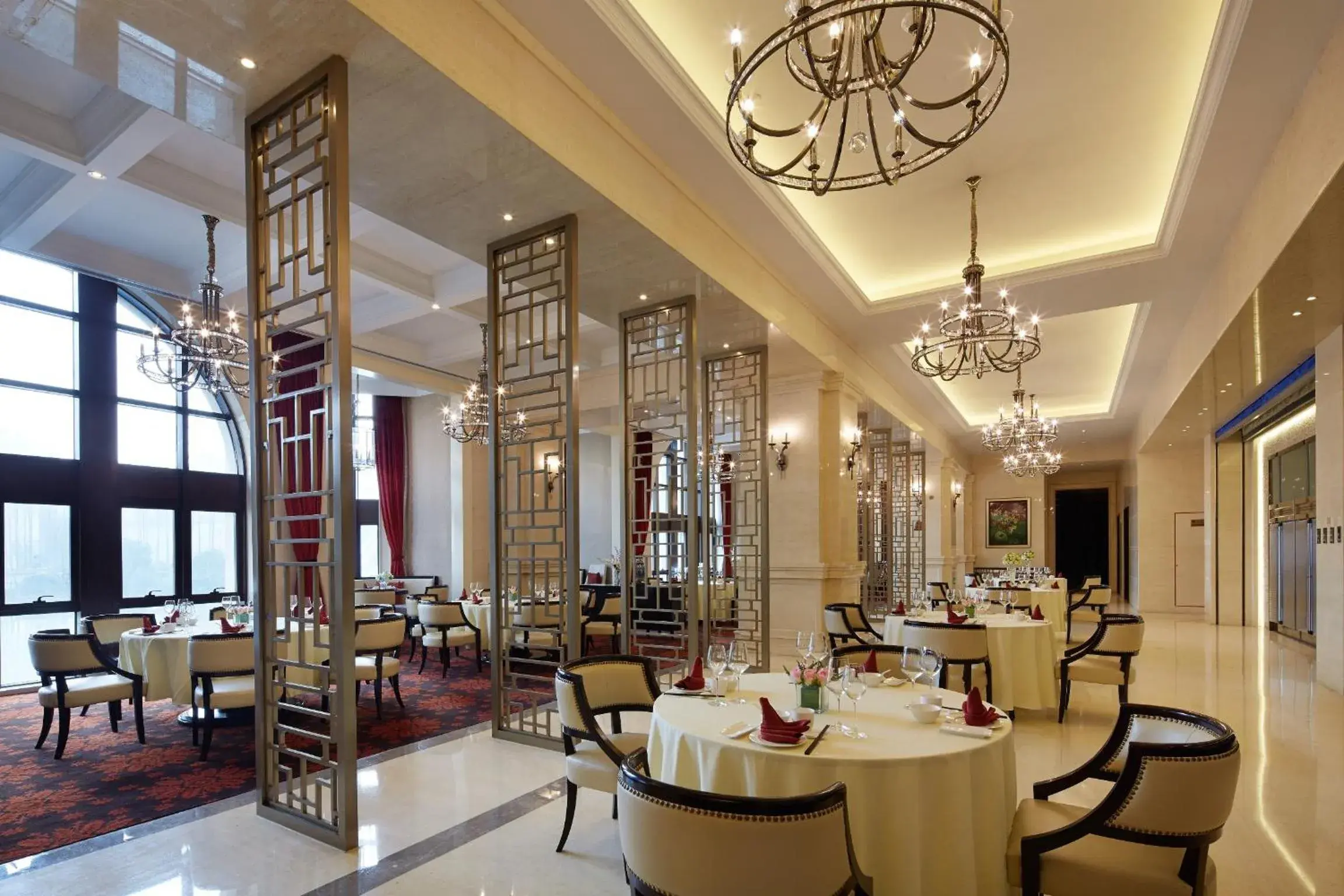 Restaurant/Places to Eat in Yinrun Jinjiang Castle Hotel Restaurant/Places to Eat in Yinrun Jinjiang Castle Hotel