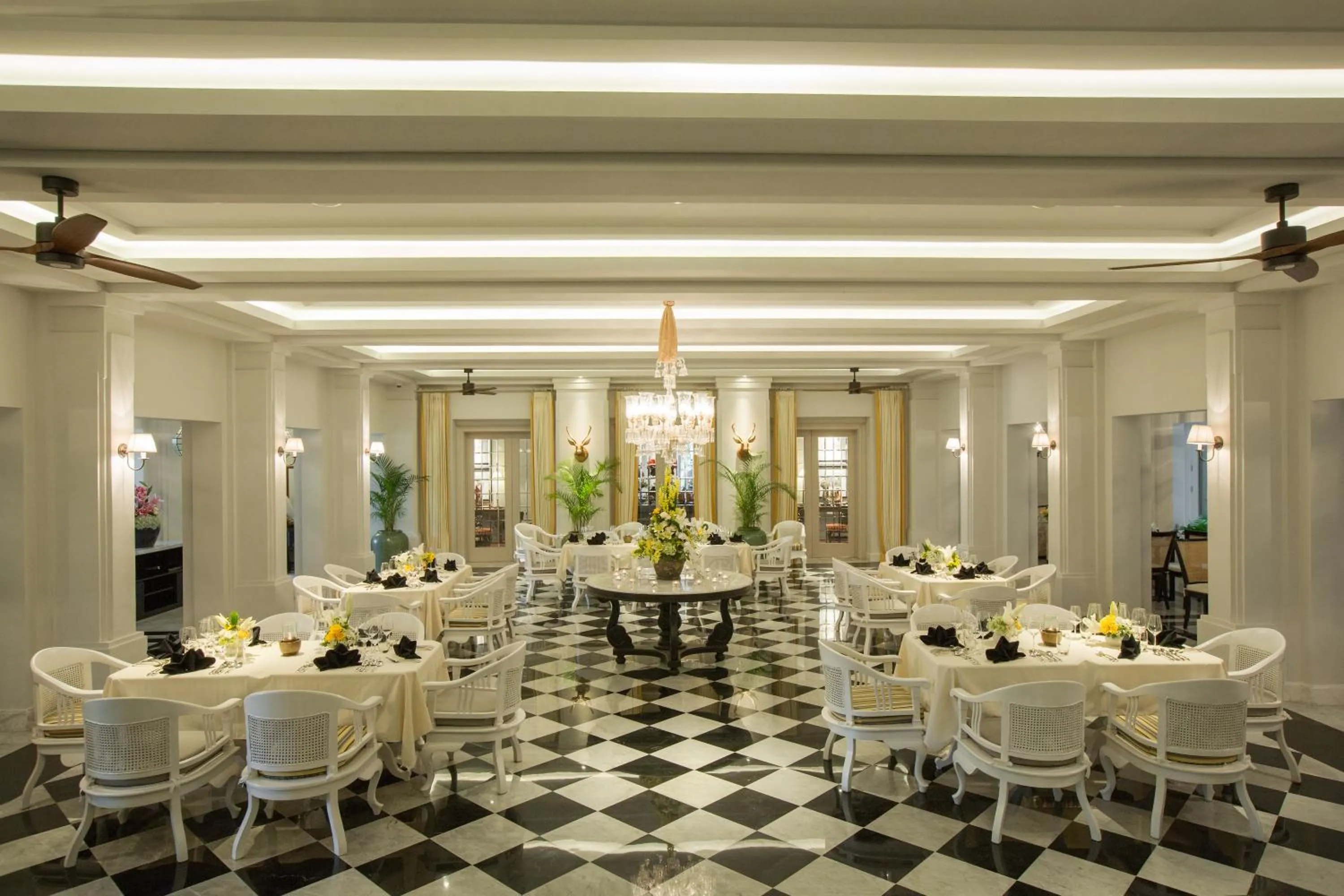 Restaurant/places to eat in The Shalimar Boutique Hotel