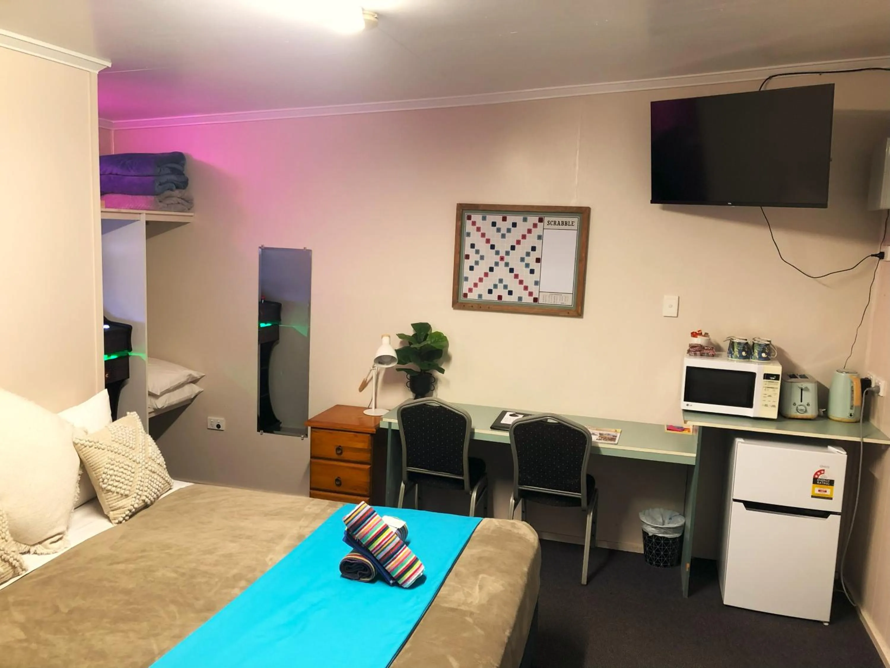 TV and multimedia in Acacia Motel