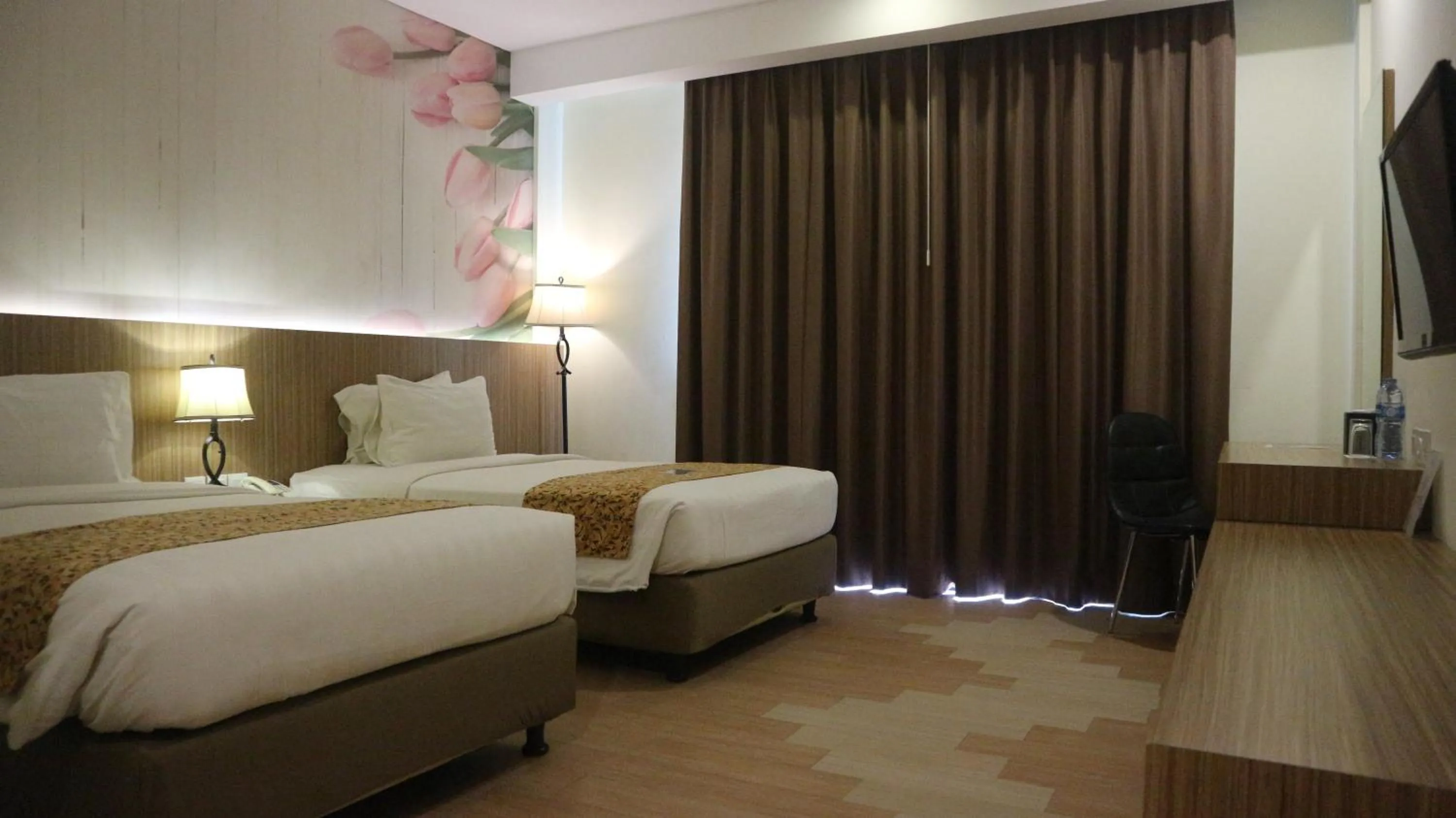 Bed in Golden Tulip Essential Belitung