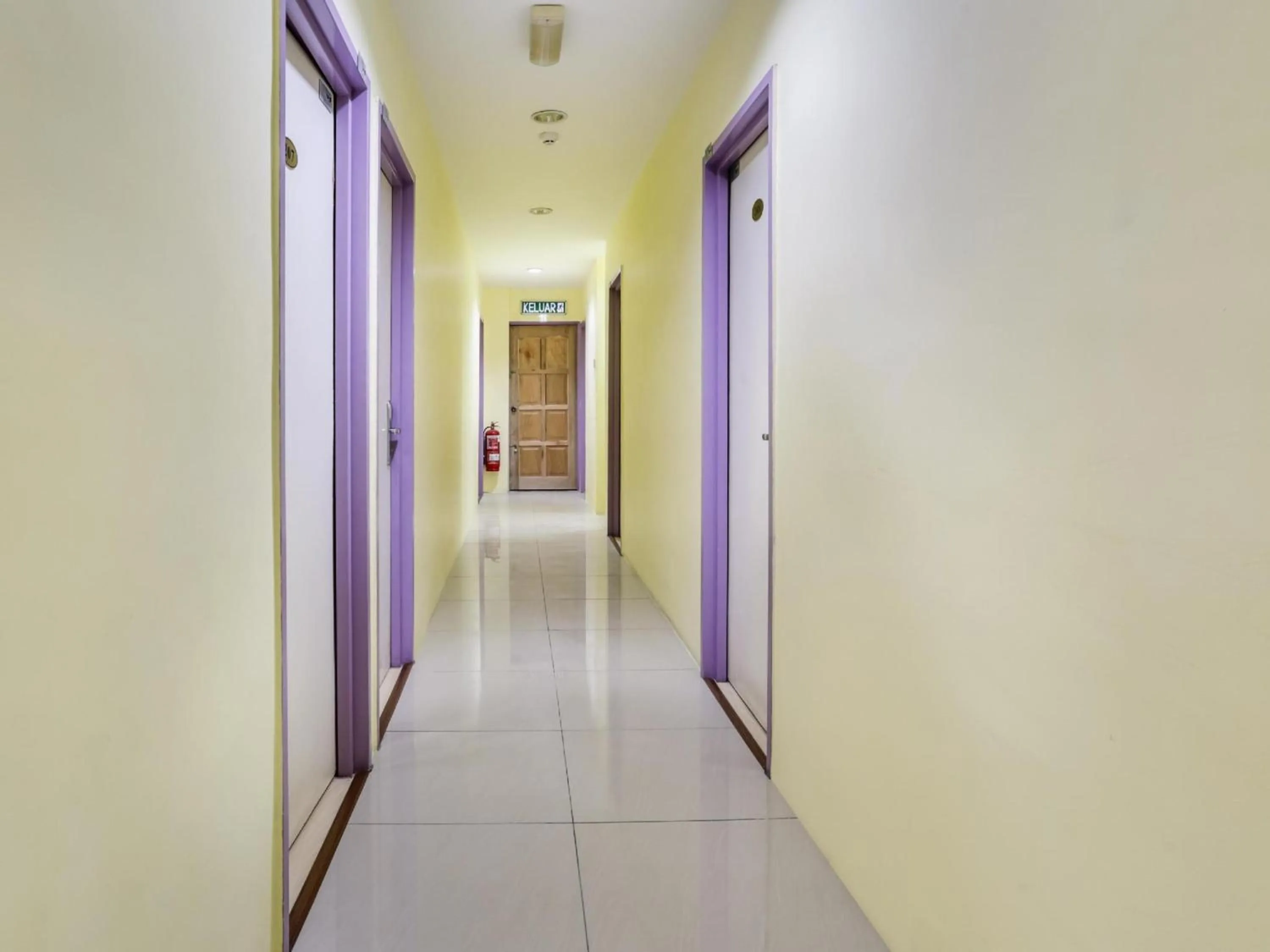 Lobby or reception in OYO 89583 Grove Hotel