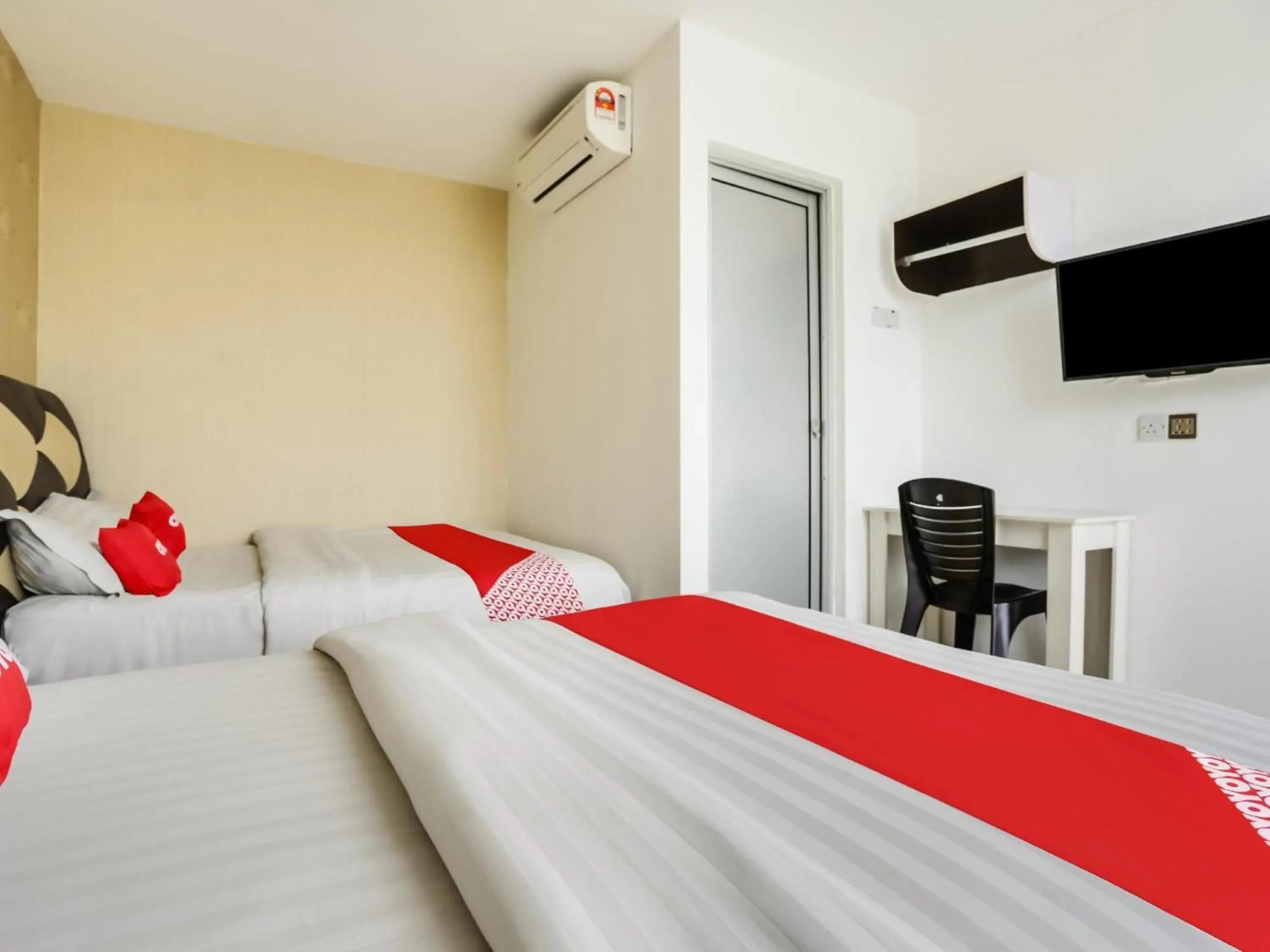 View (from property/room) in OYO 89583 Grove Hotel View (from property/room) in OYO 89583 Grove Hotel