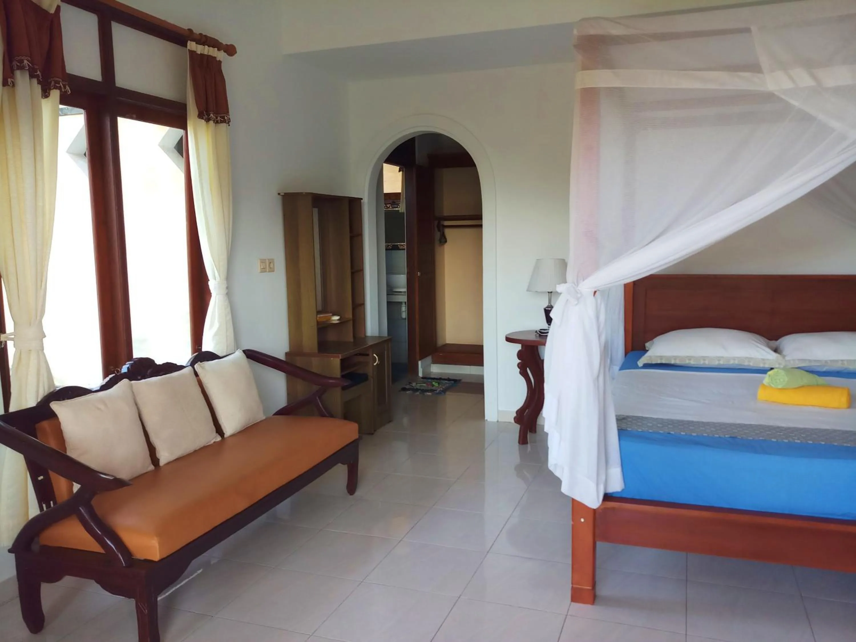 Bedroom, Bed in Rumah Wayans Lipah