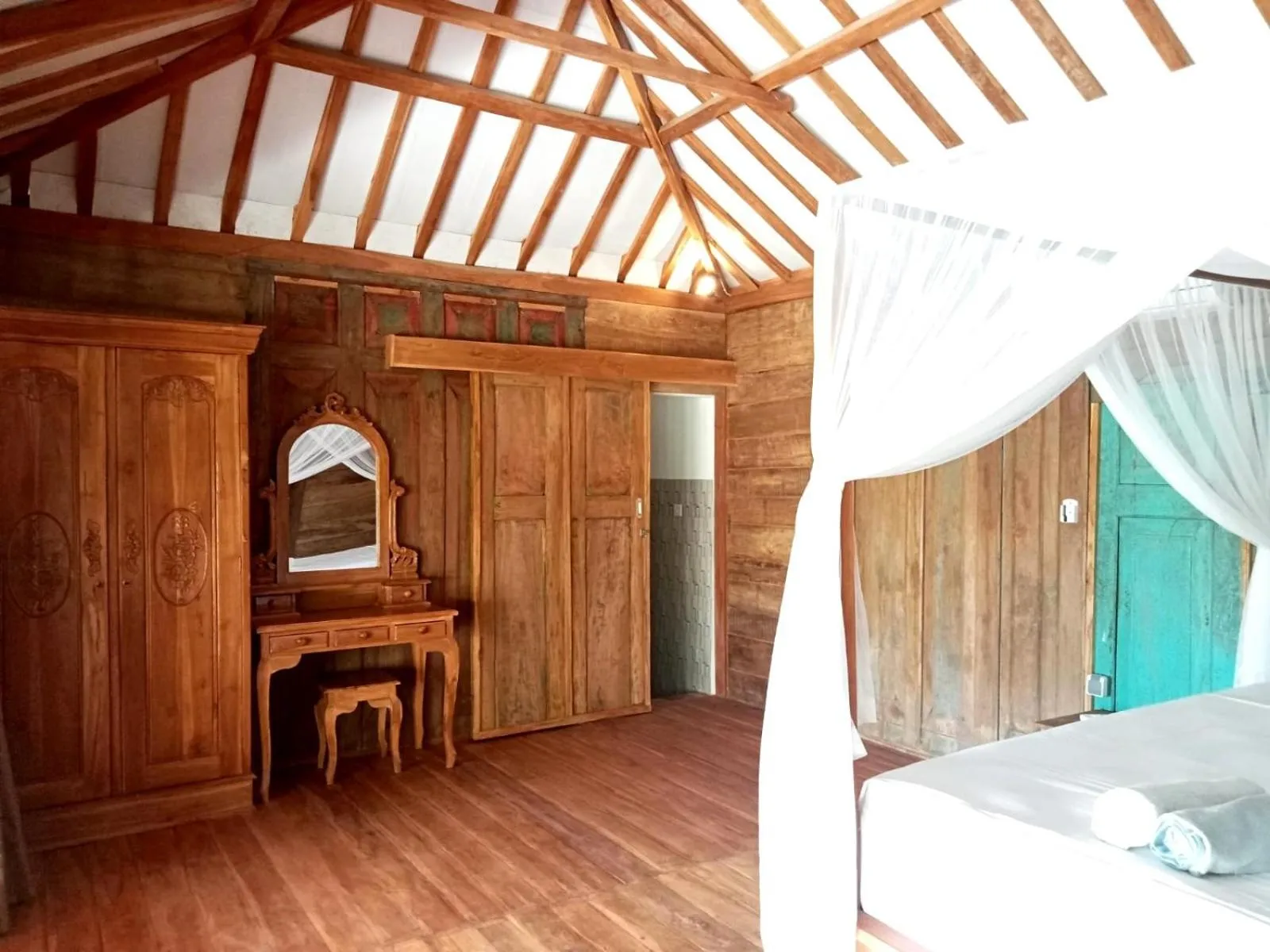 Bedroom, Bed in Rumah Wayans Lipah